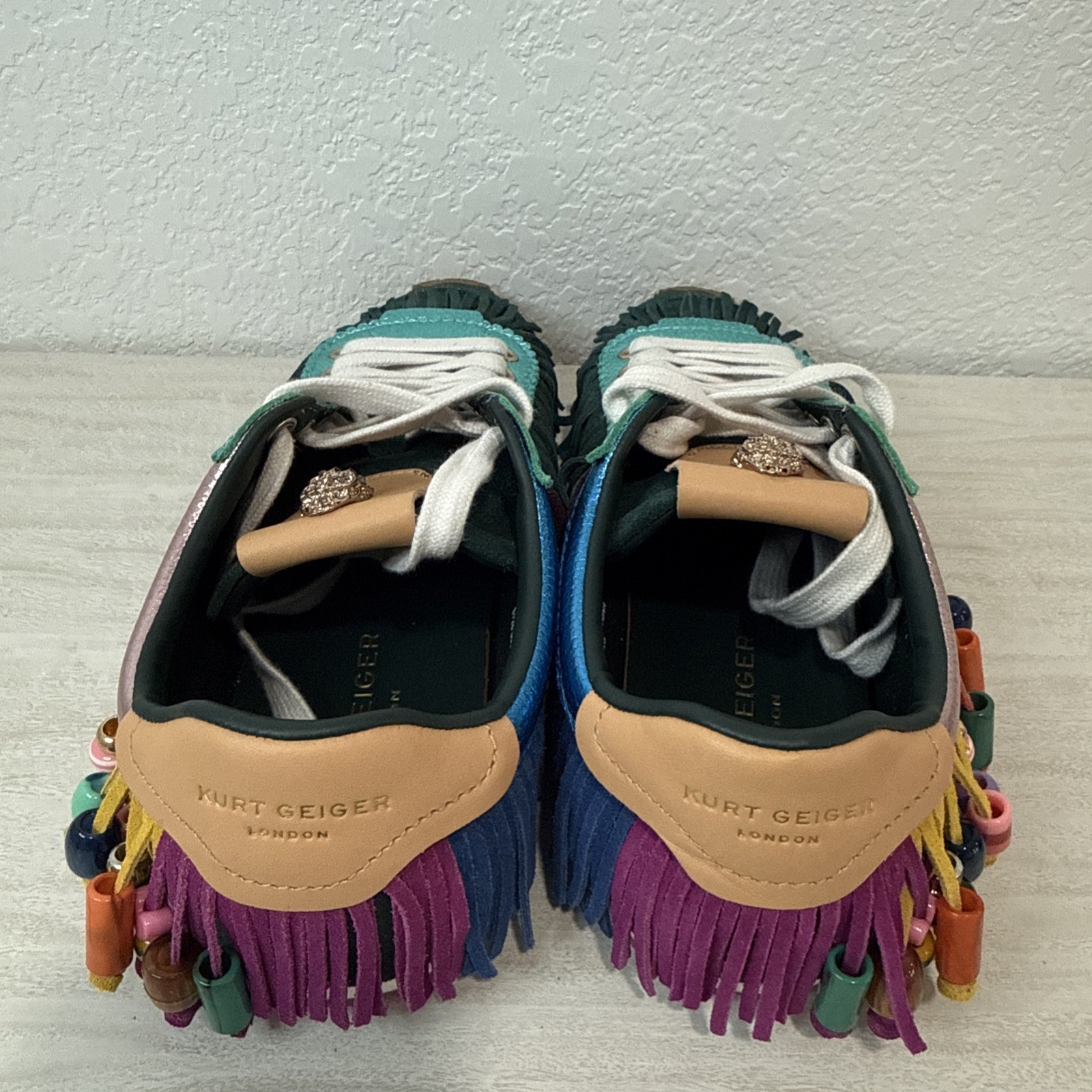 Kurt Geiger London Islington Green Suede Beaded Tassel Fringe Sne Shoe 8.5 Women