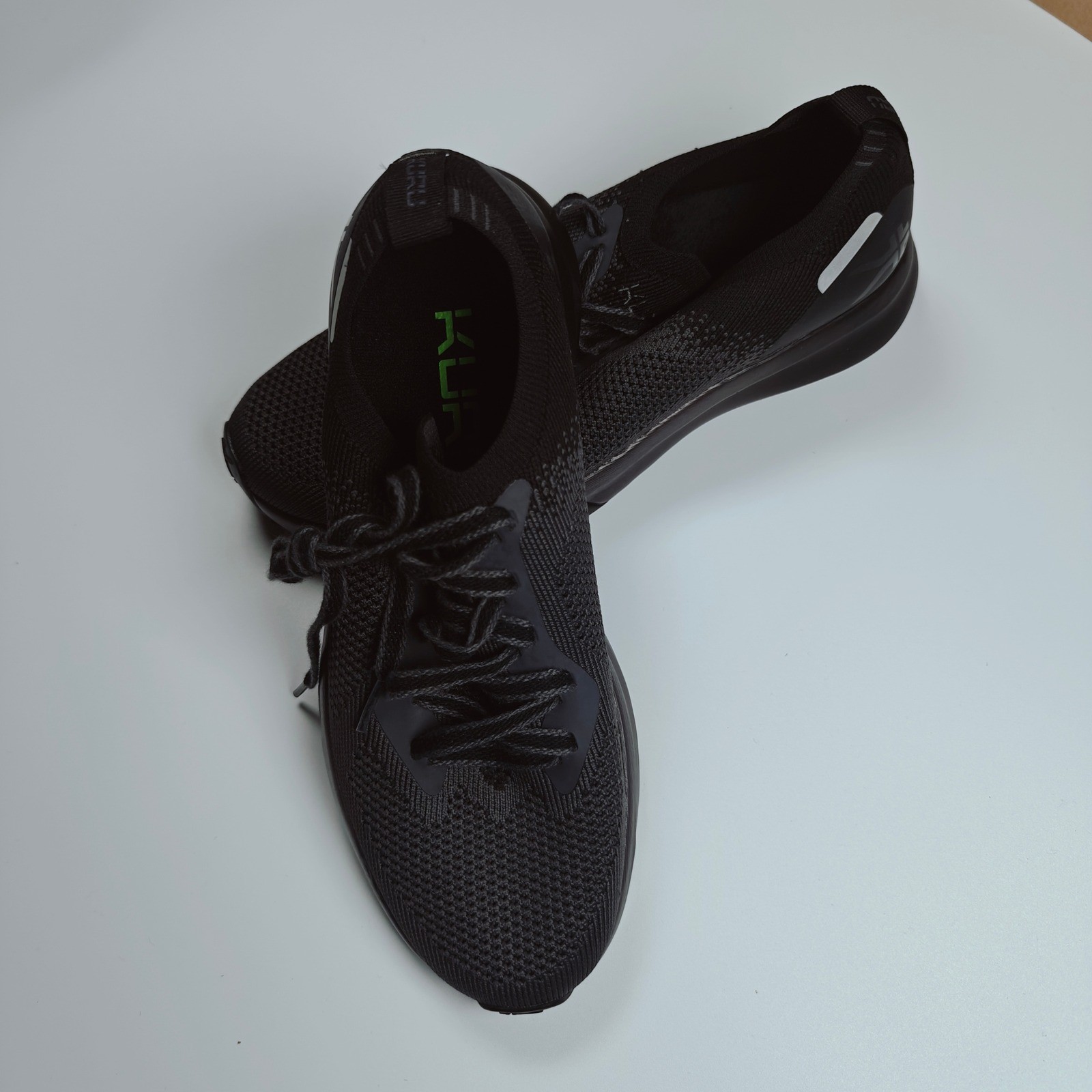 KURU Flux Womens 8.5 JetBlack SmokeGray Athletic Running Sneakers Orthopedic