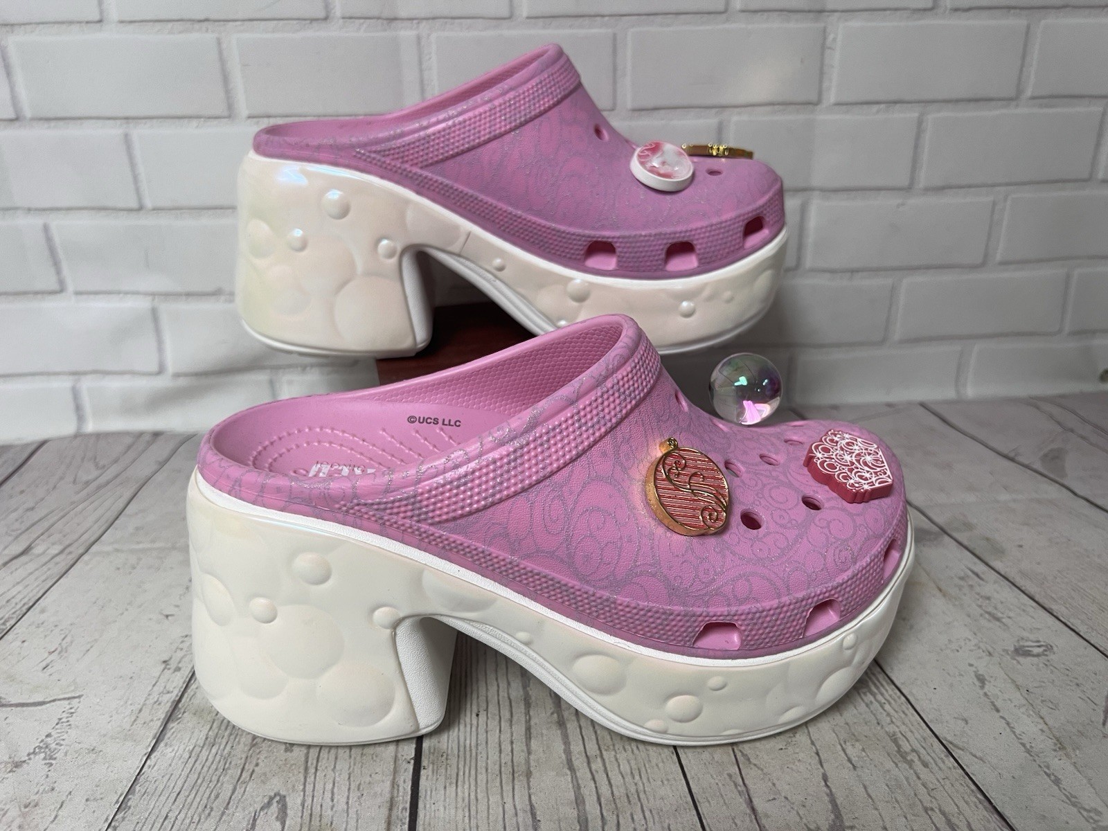 CROCS Wicked Glinda Siren Clog Pink Jibbitz Women’s Size 8 Platform Heel
