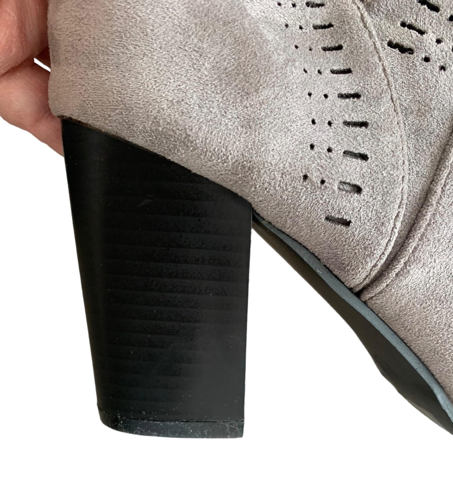 OLIVIA MILLER Gray Faux Suede Point-Toe Block Heeled Women’s Ankle Boots Size 11