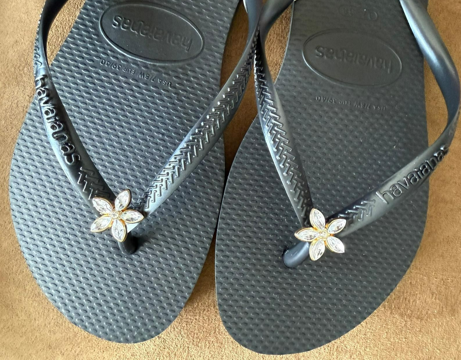 Havaianas Slim Flip Flops Women with Flower Crystal and Personalized Charm