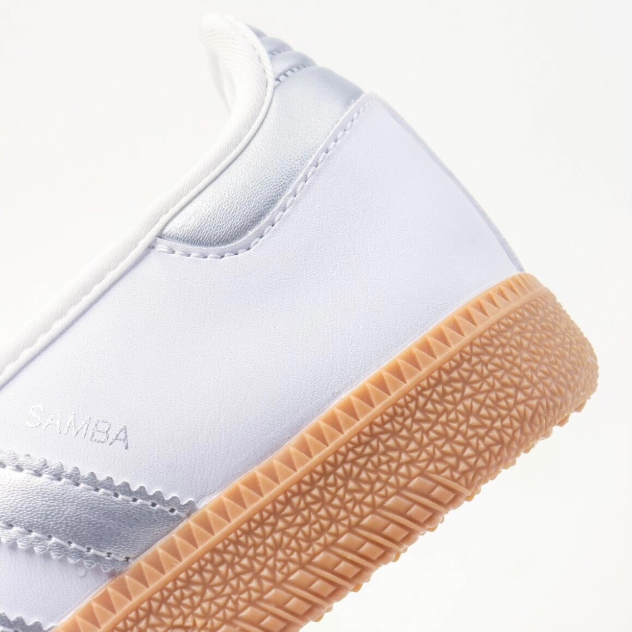 Adidas originals Women’s SAMBA JANE OG W Sneakers KJ 3785 white 2026 new