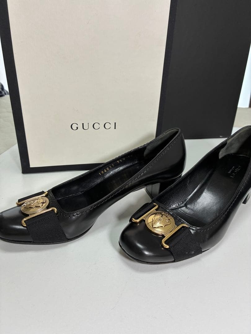 GUCCI Black Leather Pumps Size 23cm 9in Gold Emblem High Heels