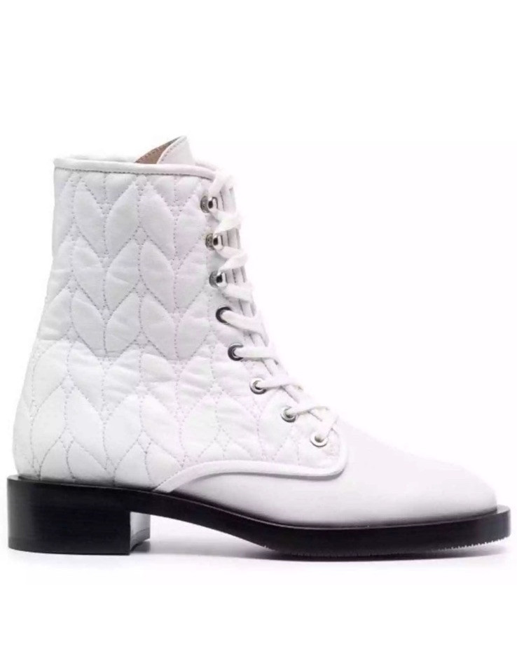Stuart Weitzman White Quilted Lace Up Bootie Size 6.5