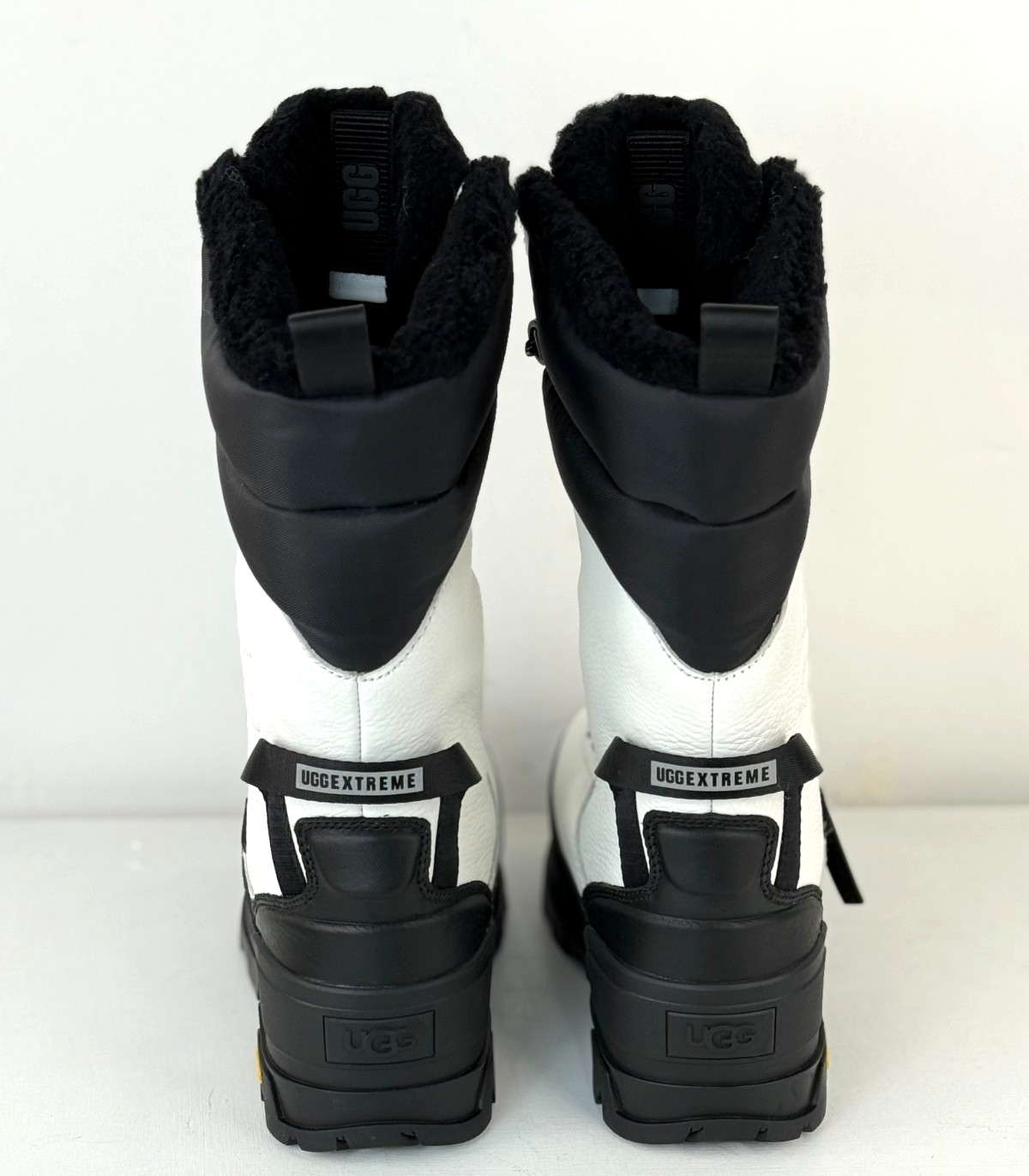 US M4, W5 – UGG SHASTA TALL EXTREME WATERPROOF Gortex Boots – White