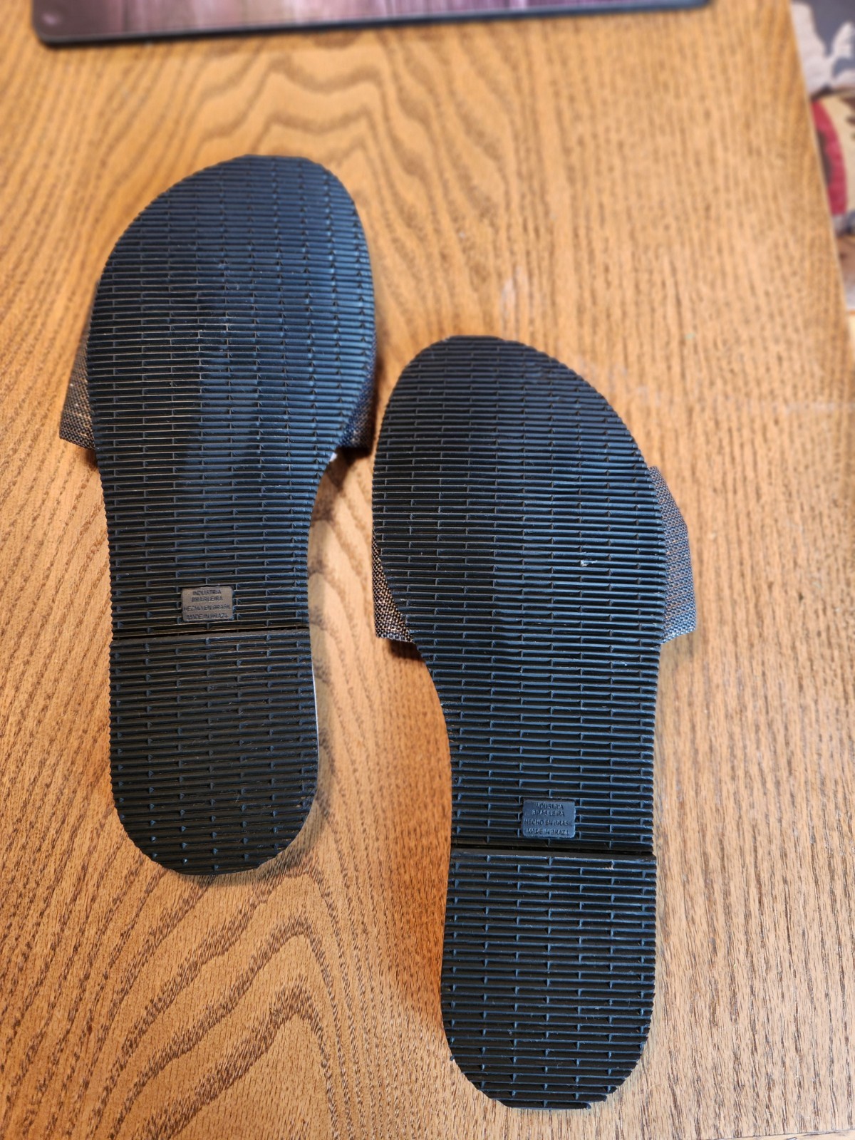 Havaianas Women 9/10 Pink & Black St. Tropez Shine Flip-Flops Brazil Made 39/40