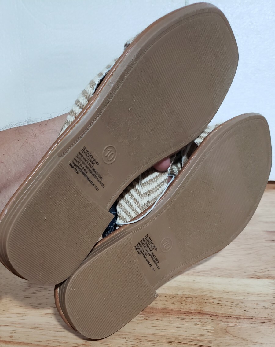 💥💥Women’s Louise Chevron Print Knotted Slide Sandals – Universal Thread Tan 10