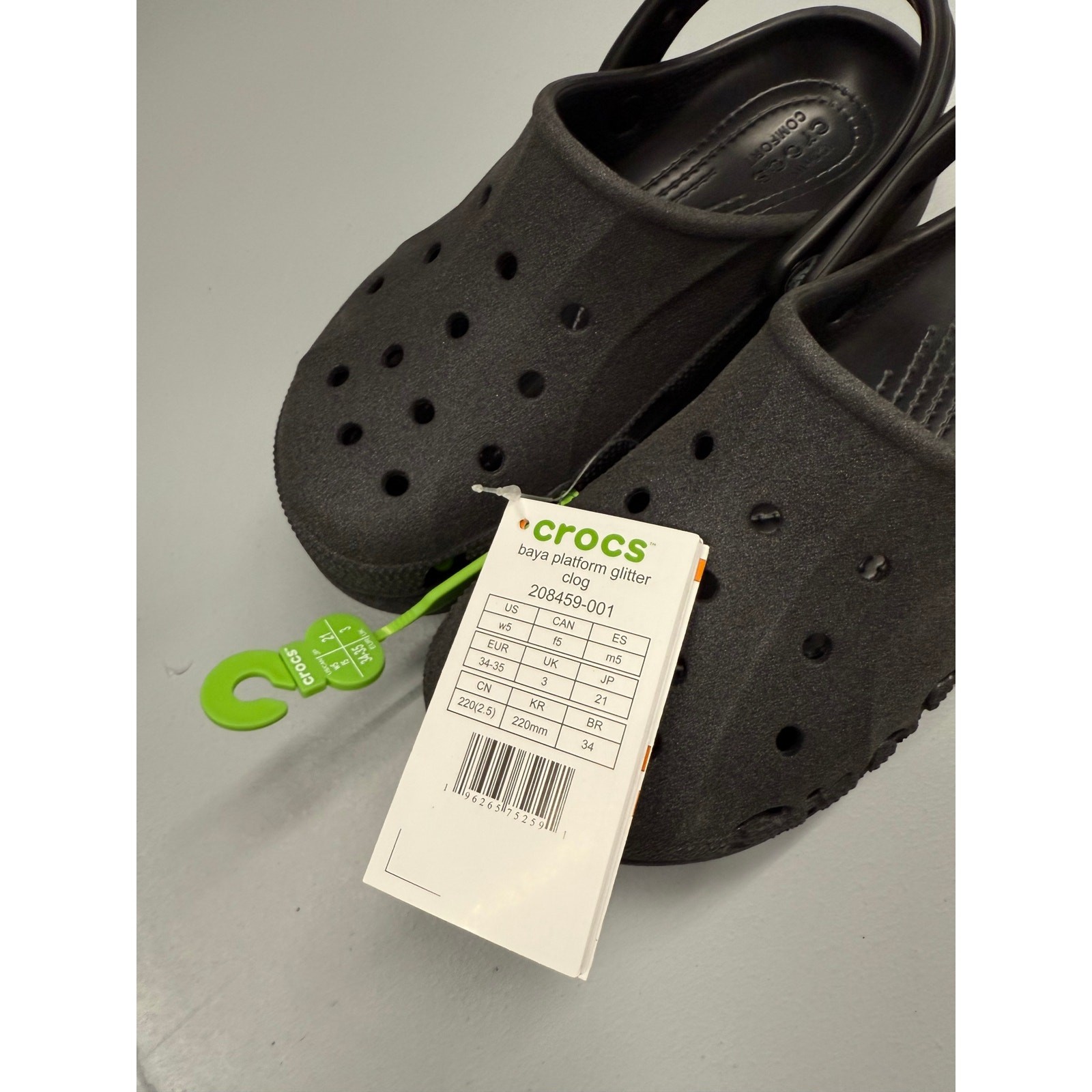 NWT Crocs Baya Platform Glitter Clog – w5