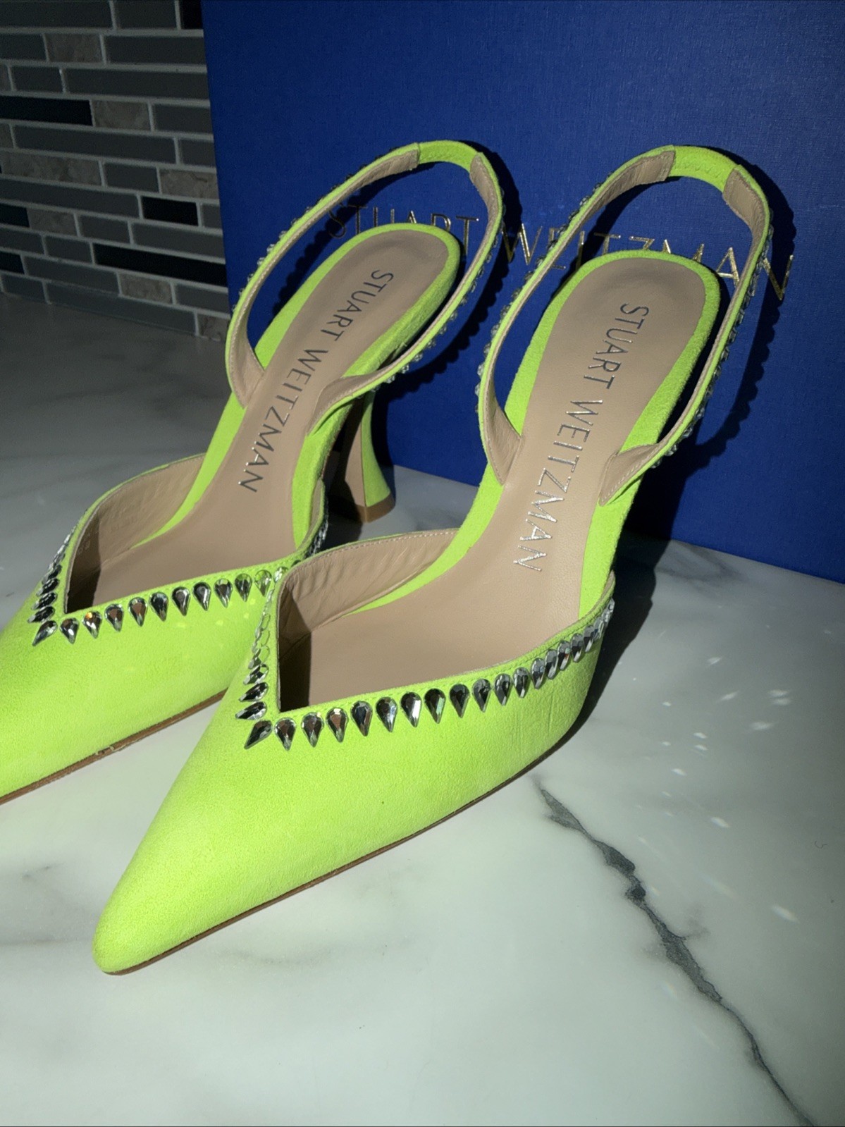 Stuart Weitzman GEMCUT XCURVE 100SLINGBACK Neon Green Suede Swarovski Crystal 6B