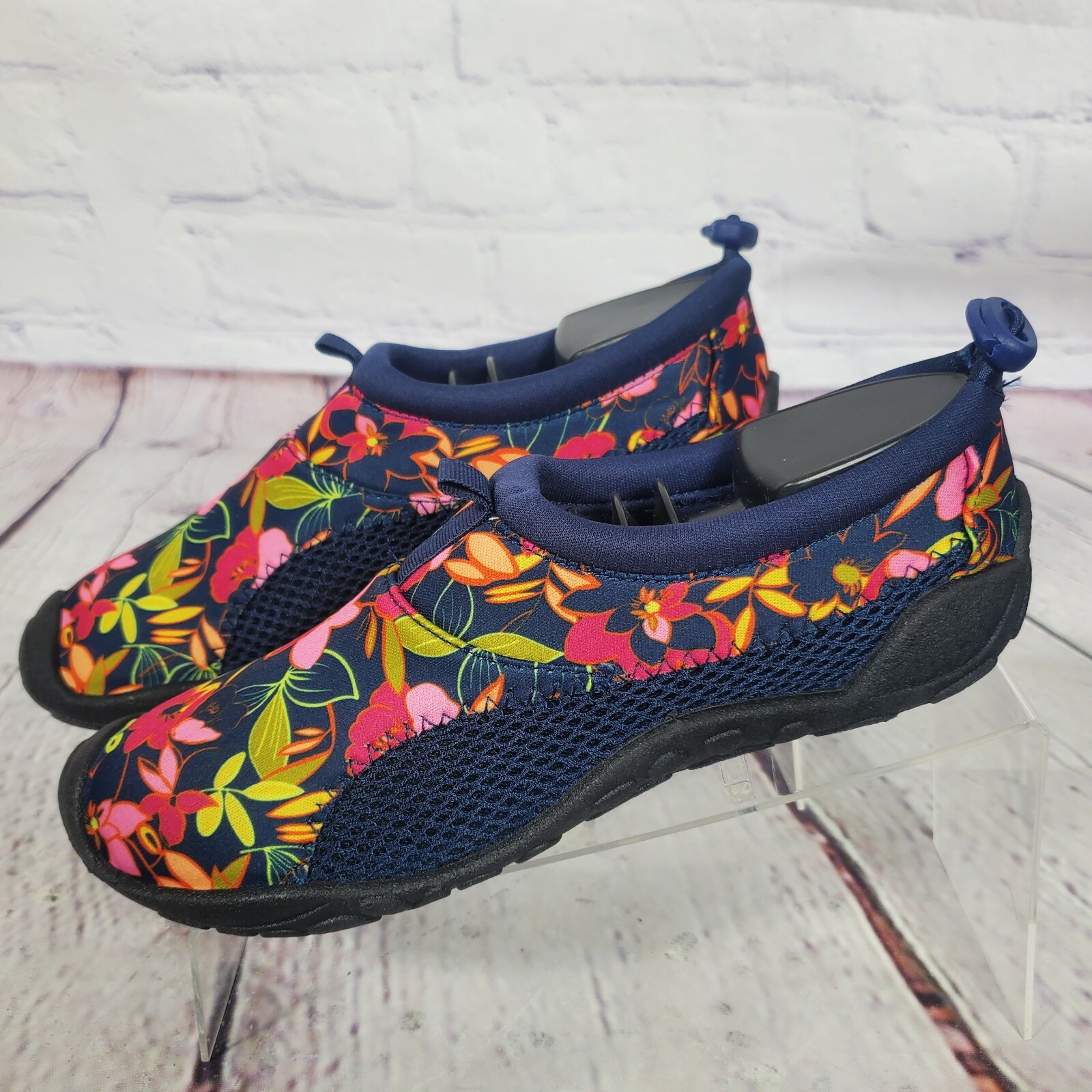 Land’s End Women’s Size S 5-6 Deep Sea Jungle Slip On Aqua Socks Sneakers