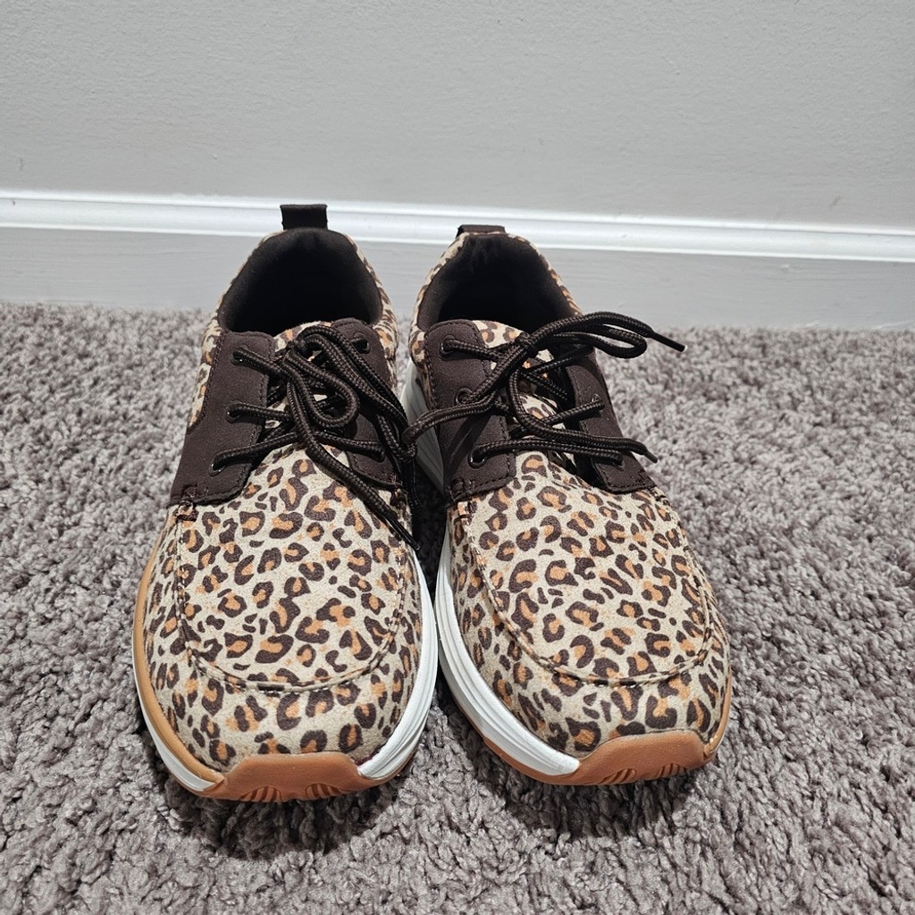 Leopard Print Ortho Comfoot Sneakers with Brown Laces