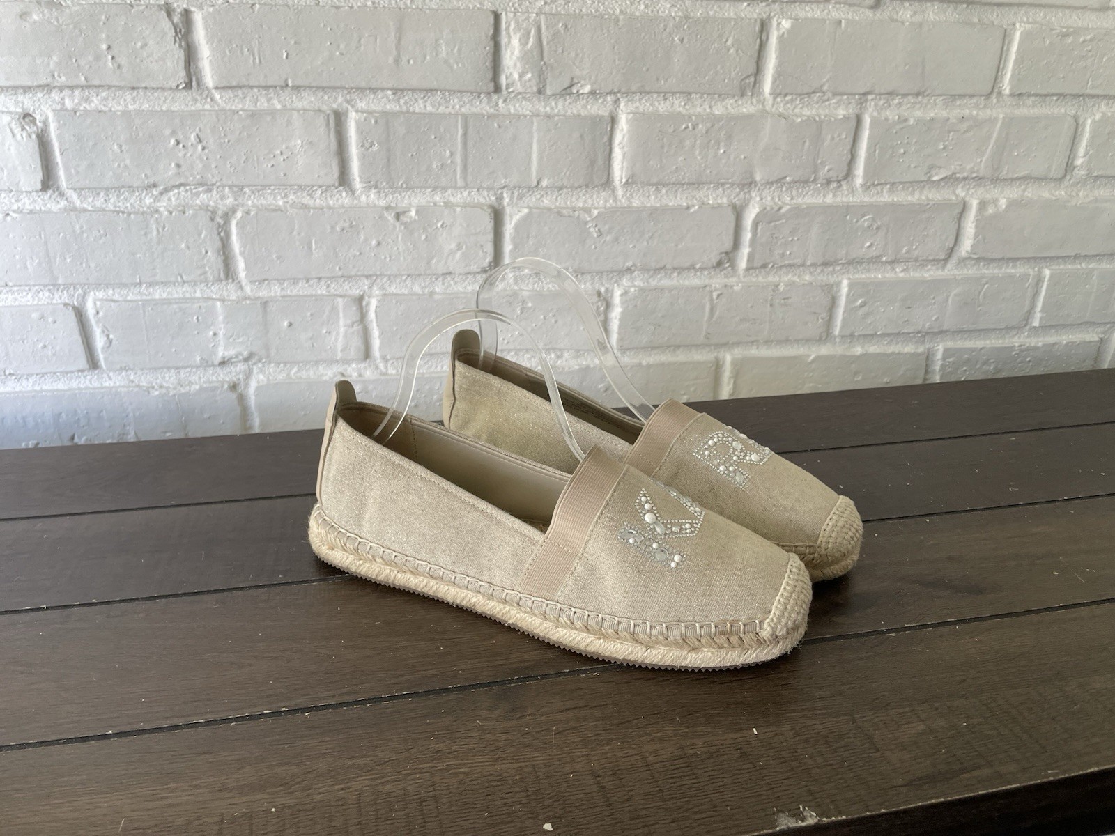 Karl Lagerfeld Cream Studded/Pearl Espadrilles Womens Slip On Shoes Size 9.5 M
