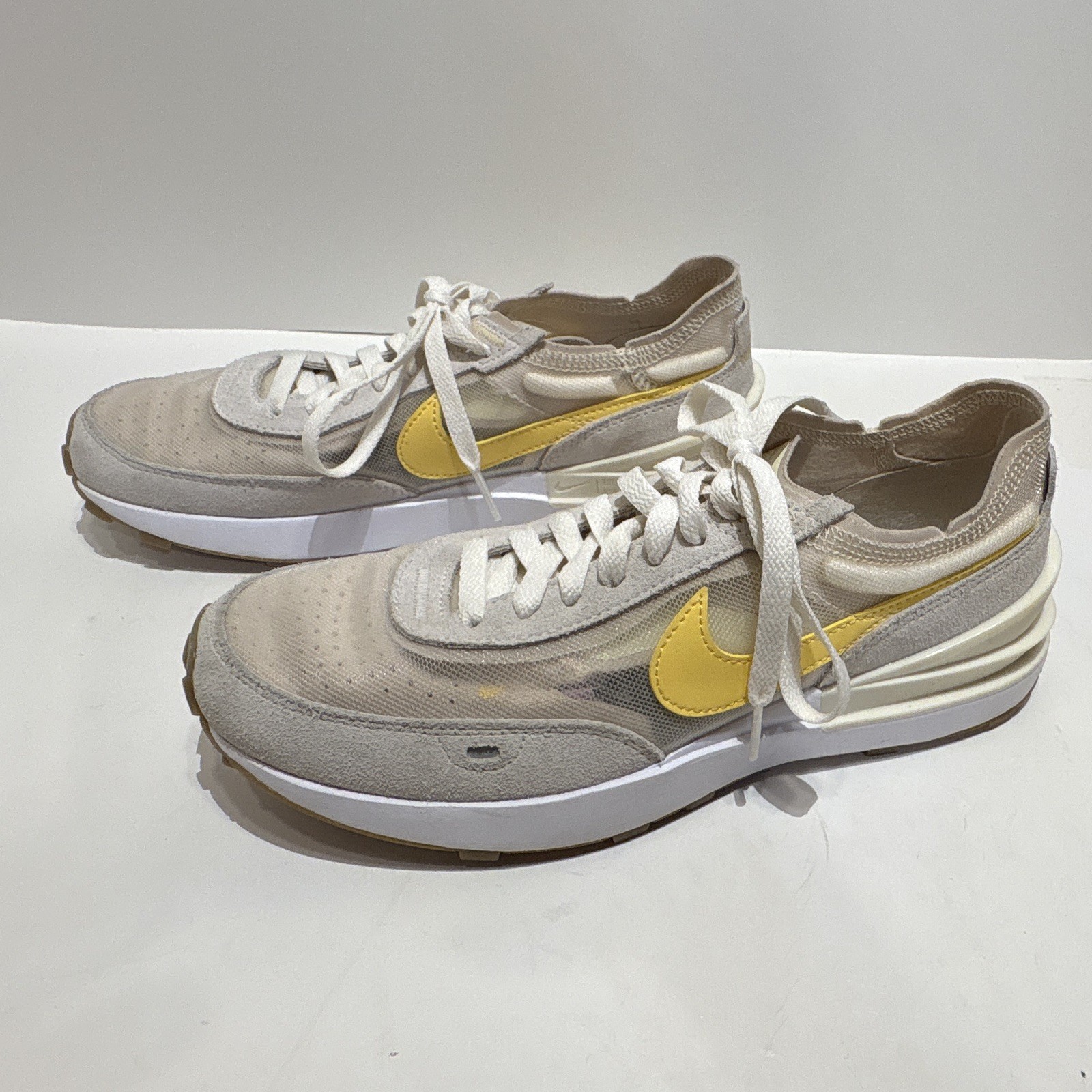 Nike Waffle One Low Top Lace-Up Mesh Sneakers Beige Yellow White DC2533-102