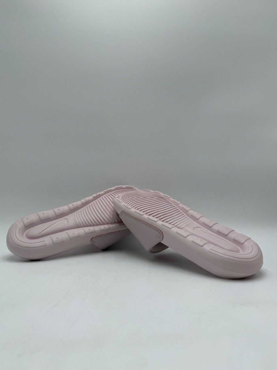 Nike VICTORI ONE SLIDE Women’s NEW Sandal Pink Multiple Sizes