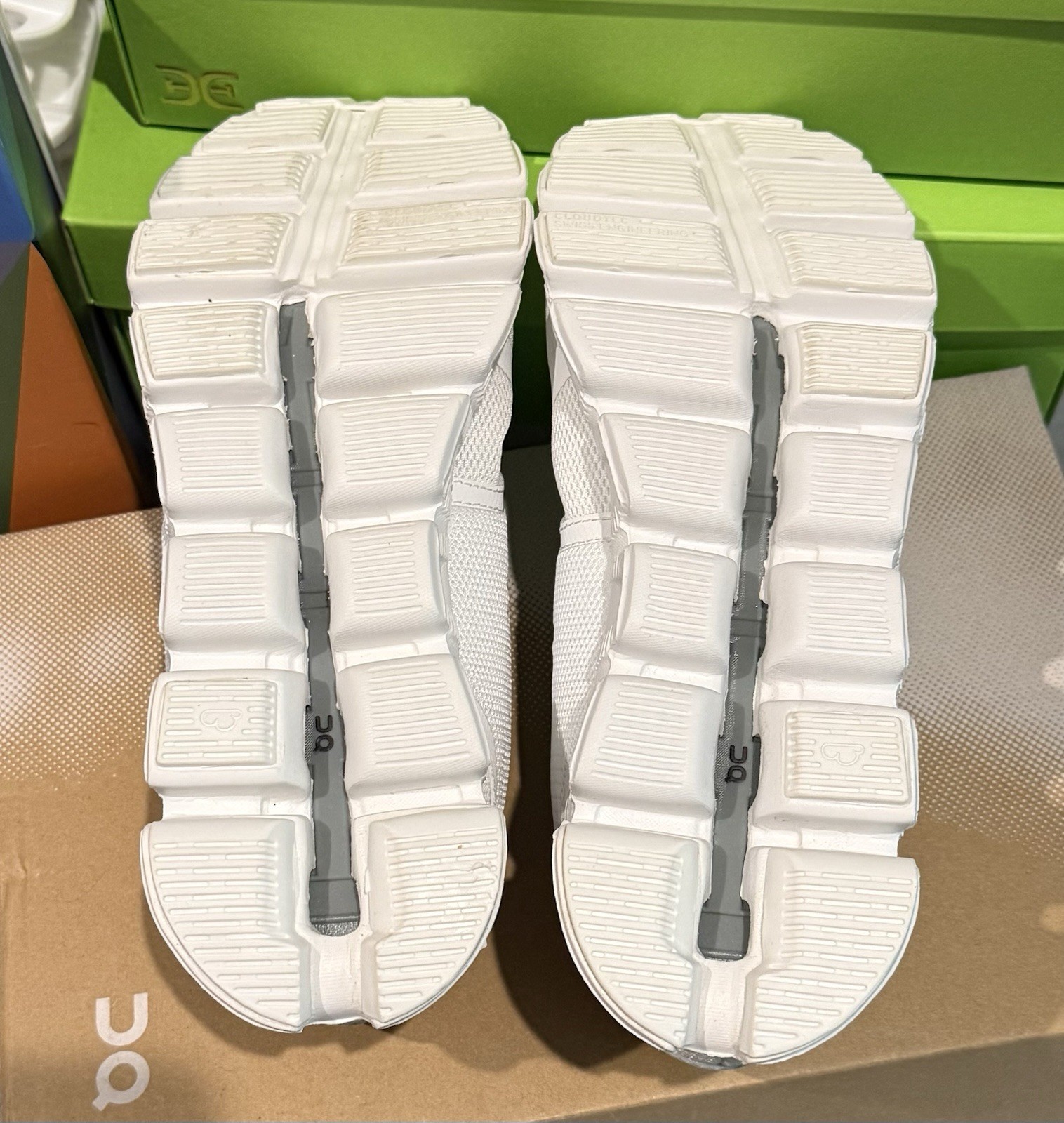 On Cloud 5 Women’s All White Mesh Sneakers Breathable Lightweight Lace-Up
