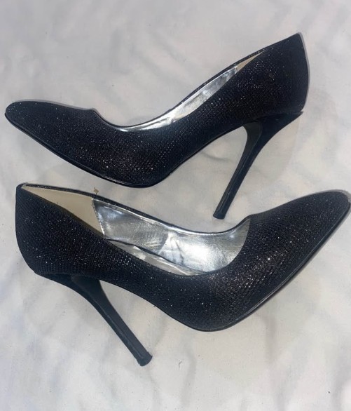 Black Glitter Stiletto Pumps – Size 8.5