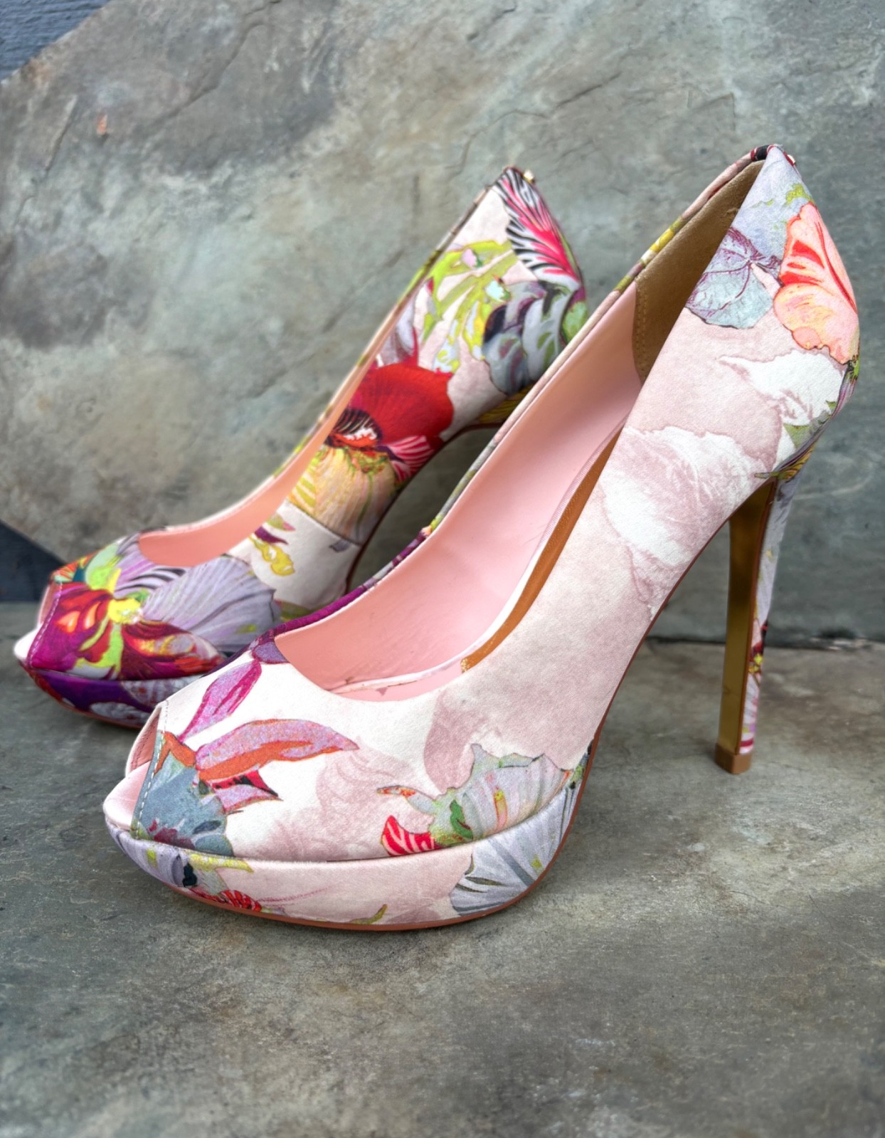 TED BAKER ‘Fluuri’ ( 36/5) Stilettos Peep-Toe Platform Heels Satin Floral Pumps