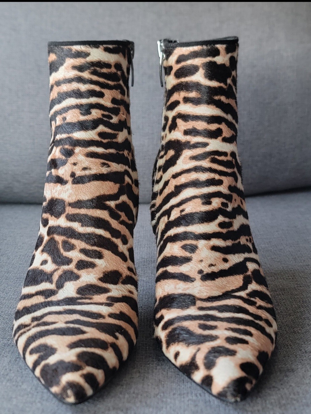 Nine West Women’s Animal Print Pointed Toe Fur Ankle Bootie Side Zip 5.5M