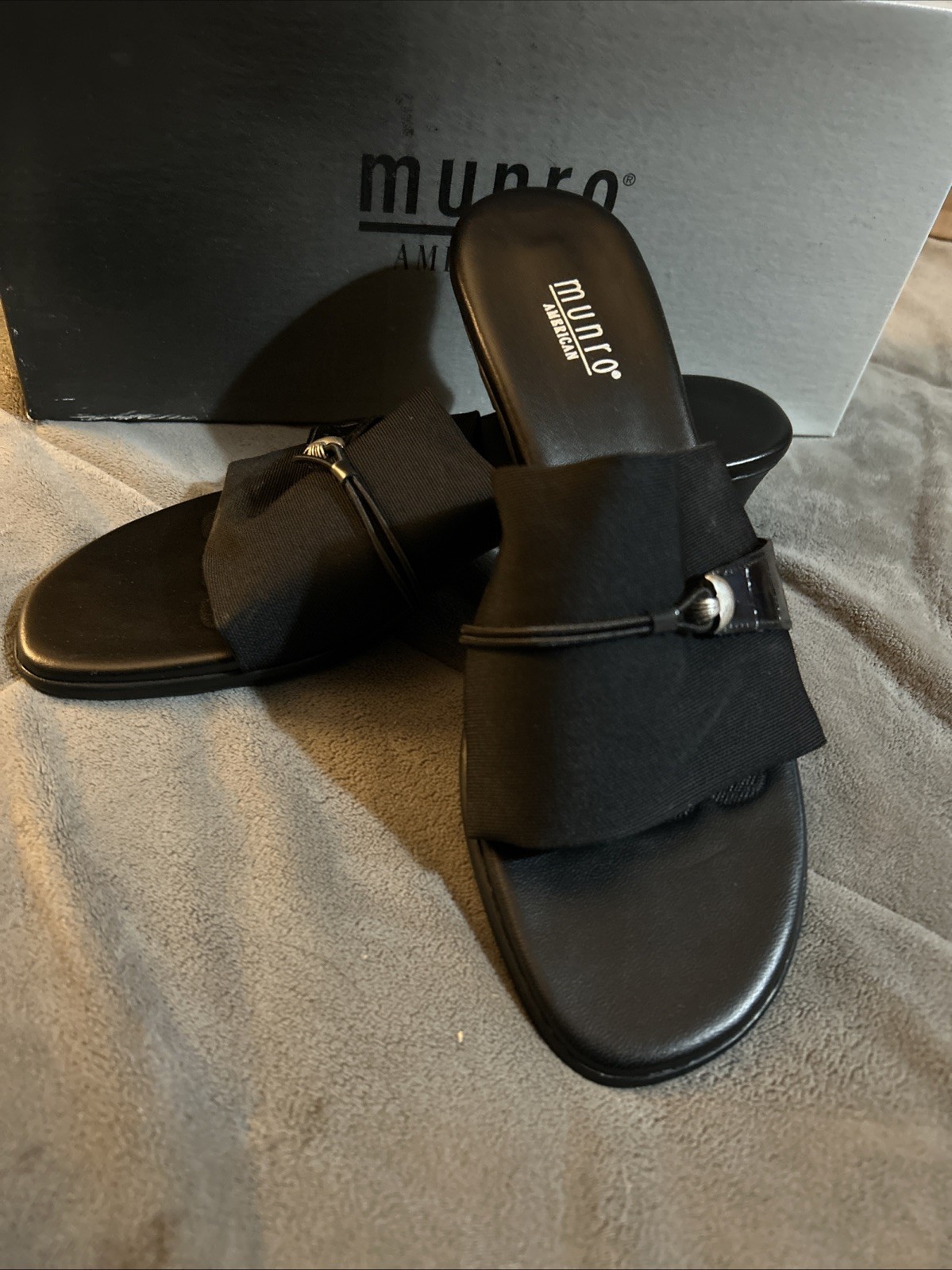 Y2K MUNRO Jill Black Stretch Slides Women’s 9.5 W 2 3/4 In Heel Made In USA