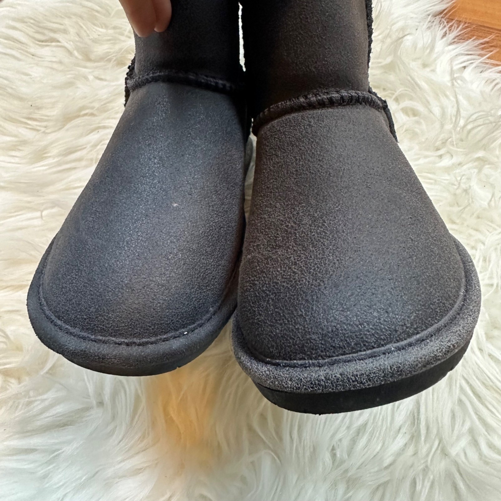 Bearpaw Emma Tall Gray Boots Womens Size 6 Fuzzy Cozy Comfort Winter Fall