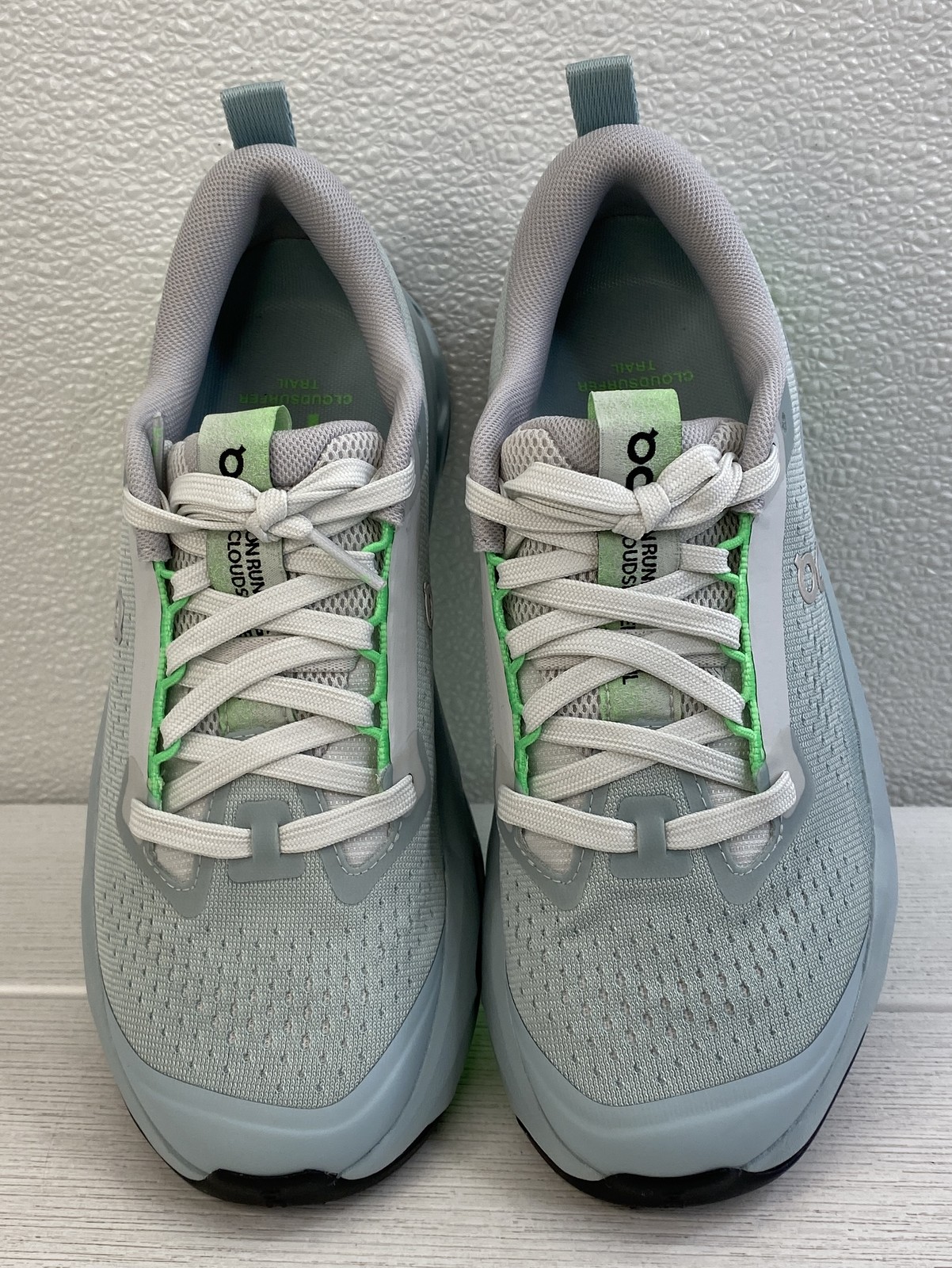 On Cloudsurfer Trail 2 Women’s 6.5 Chalk/Gardenia Max Cushioned Running Sneakers