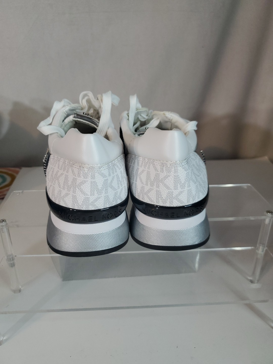 Women’s Size 11 Michael Kors Sneaker White, Black & Silver Metallic