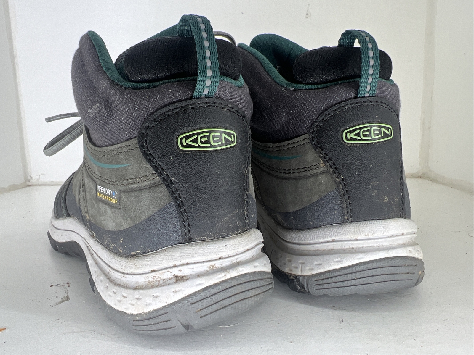 Keen Terradora Womens 5 Mid Leather