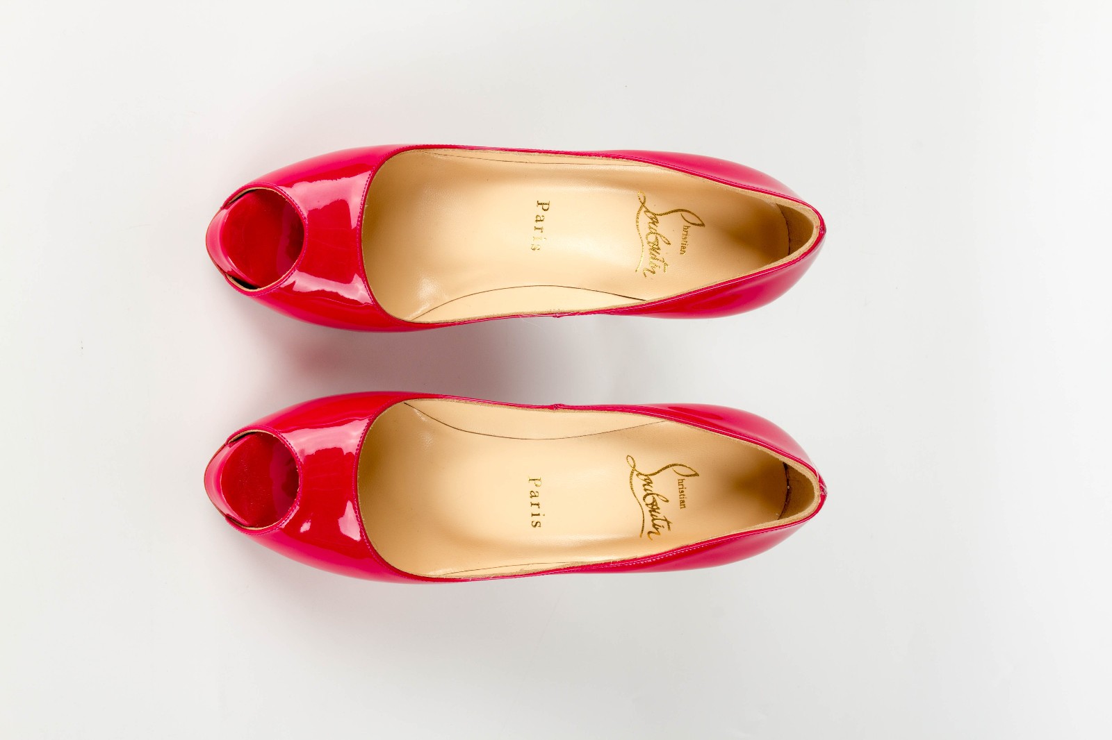 Christian Louboutin Very Prive Peep Toe Pink Patent Leather Pump Shoe US 6 EU 36