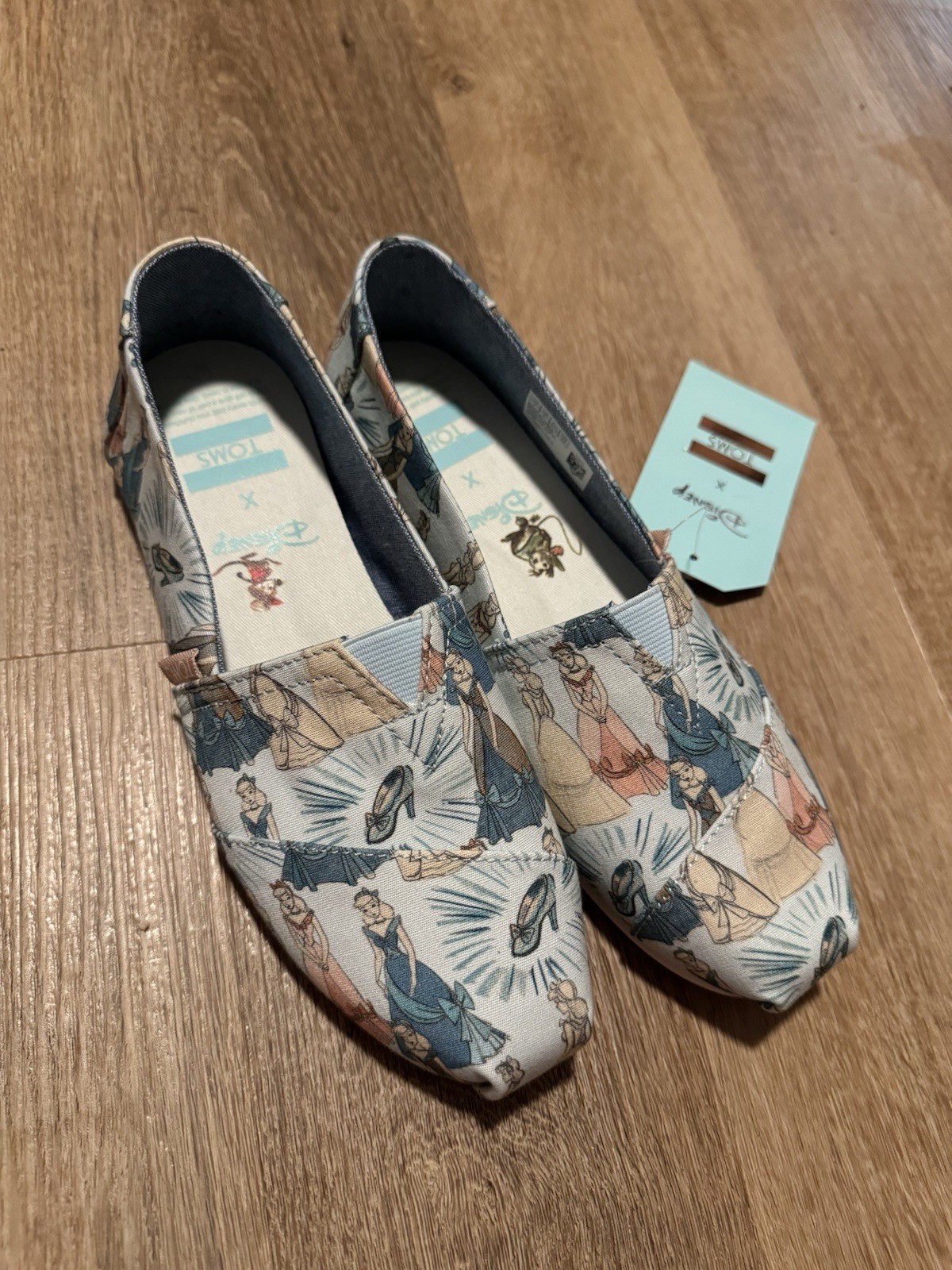 TOMS x Disney Cinderella Character Print Canvas Slip-On Flats Multicolor US 7