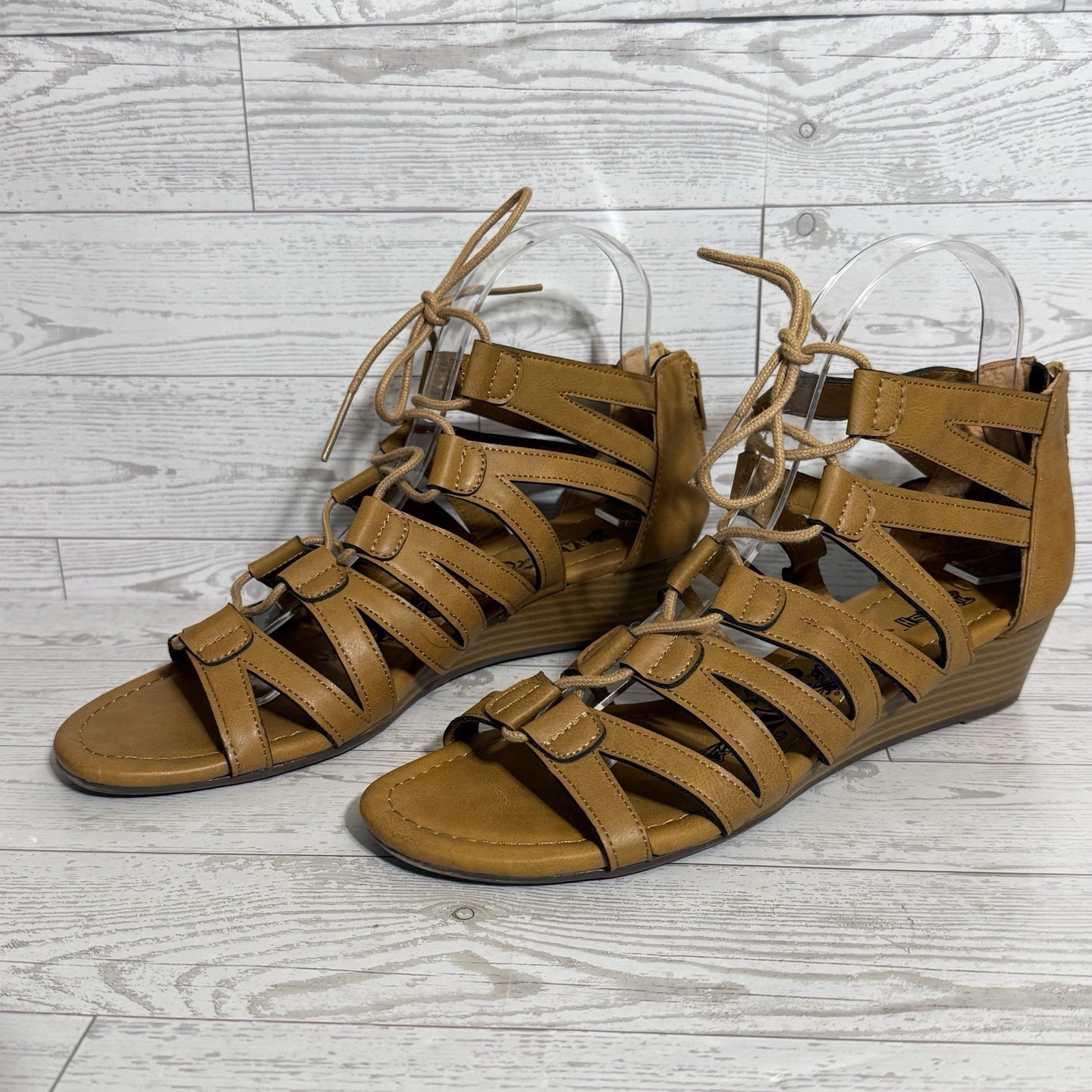 TRASH Ankle Sandals Sz 8 Gladiator Lace up Strappy Boho Cottagecore Coastal Chic