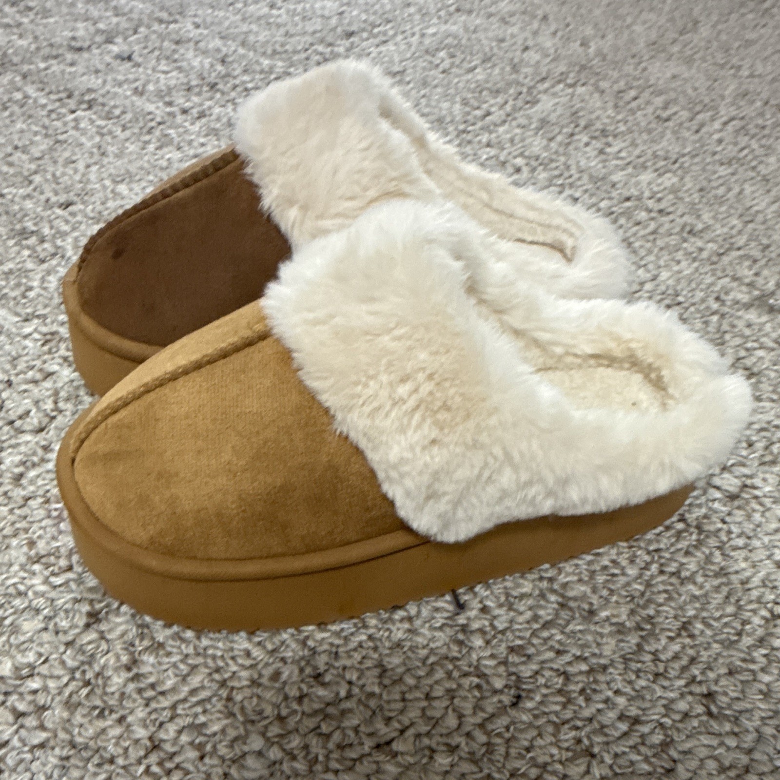 Women’s Brown Faux Suede Slip-On Slippers w/ White Faux Fur Trim Lined US 7