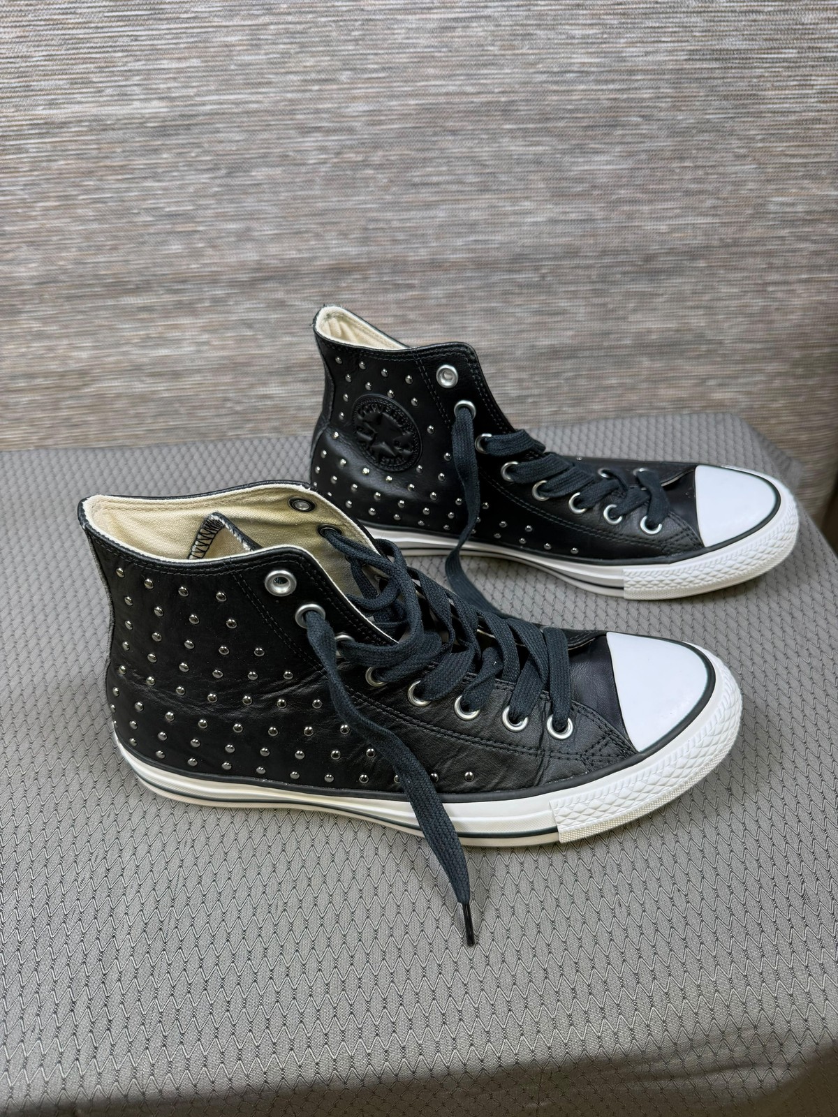Converse Chuck Taylor All Star 2 Shoes Womens 9 Black Leather Studded 561682C