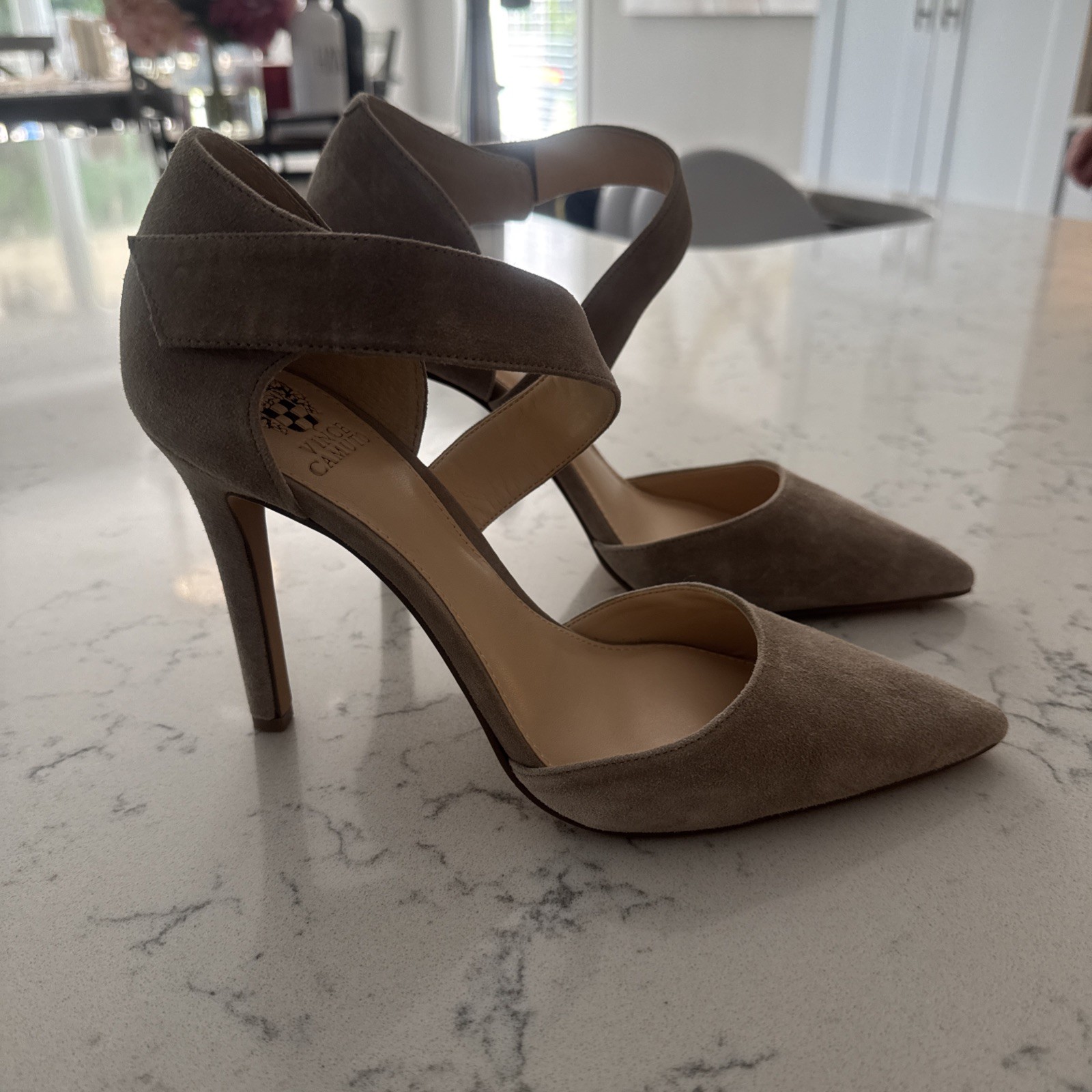 Vince Camuto Charlotte Suede Pumps Gray/Taupe Pointed Toe Women’s Sz 9