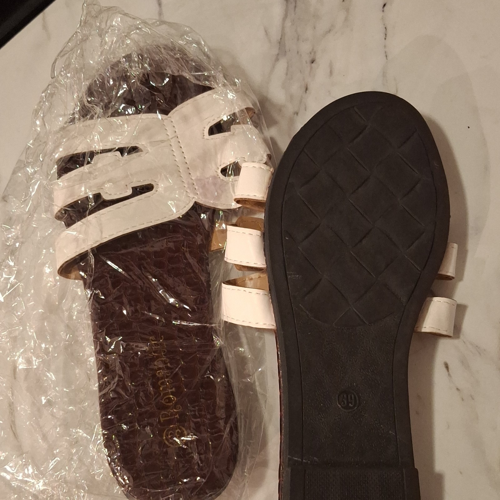Kino White Slip On Flat Slide Sandals Straps Solid Casual Summer Women Size 9