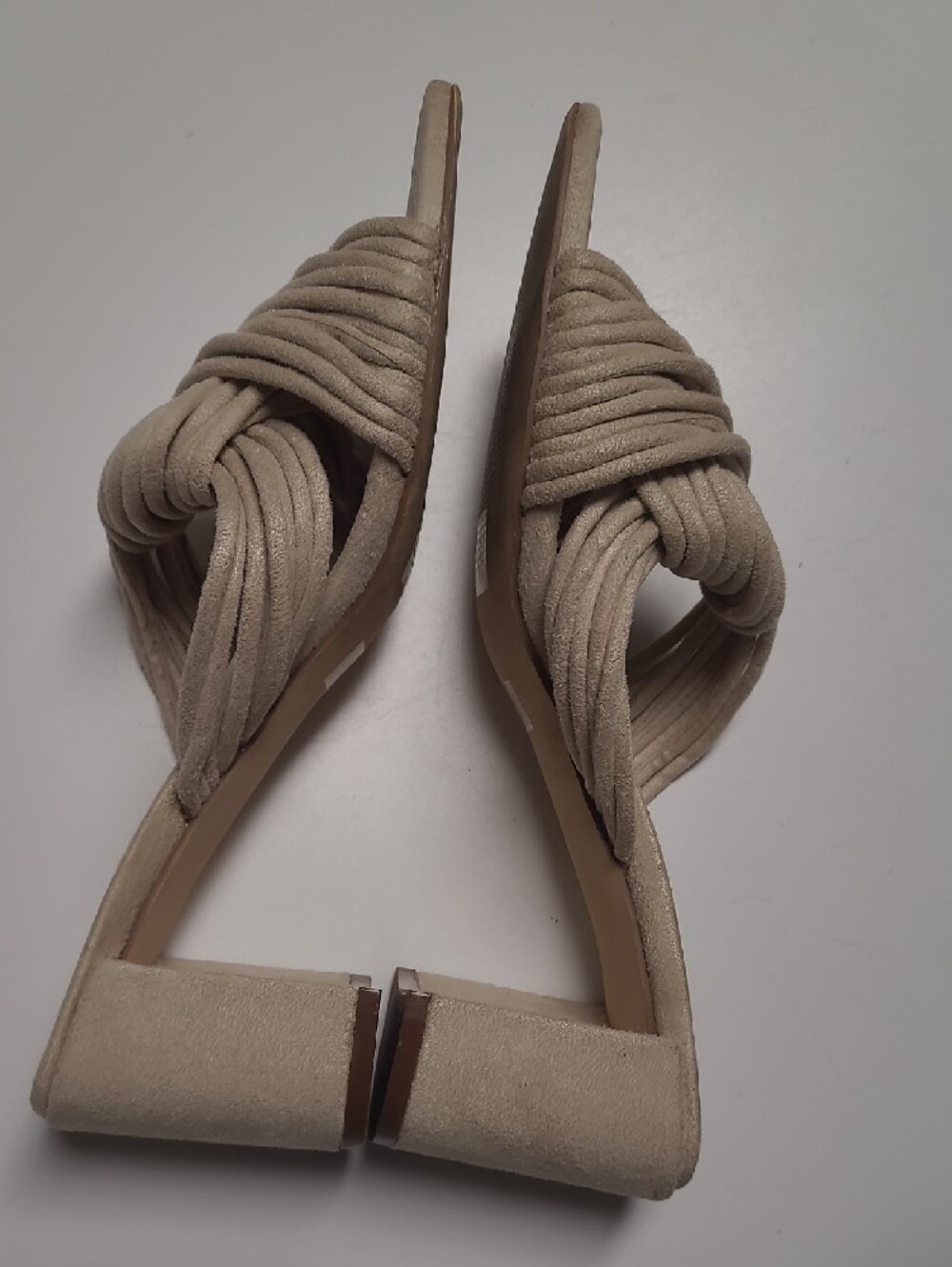 Coconuts by Matisse Roman Taupe Twisted Strap Block Heel Mules – Size 8