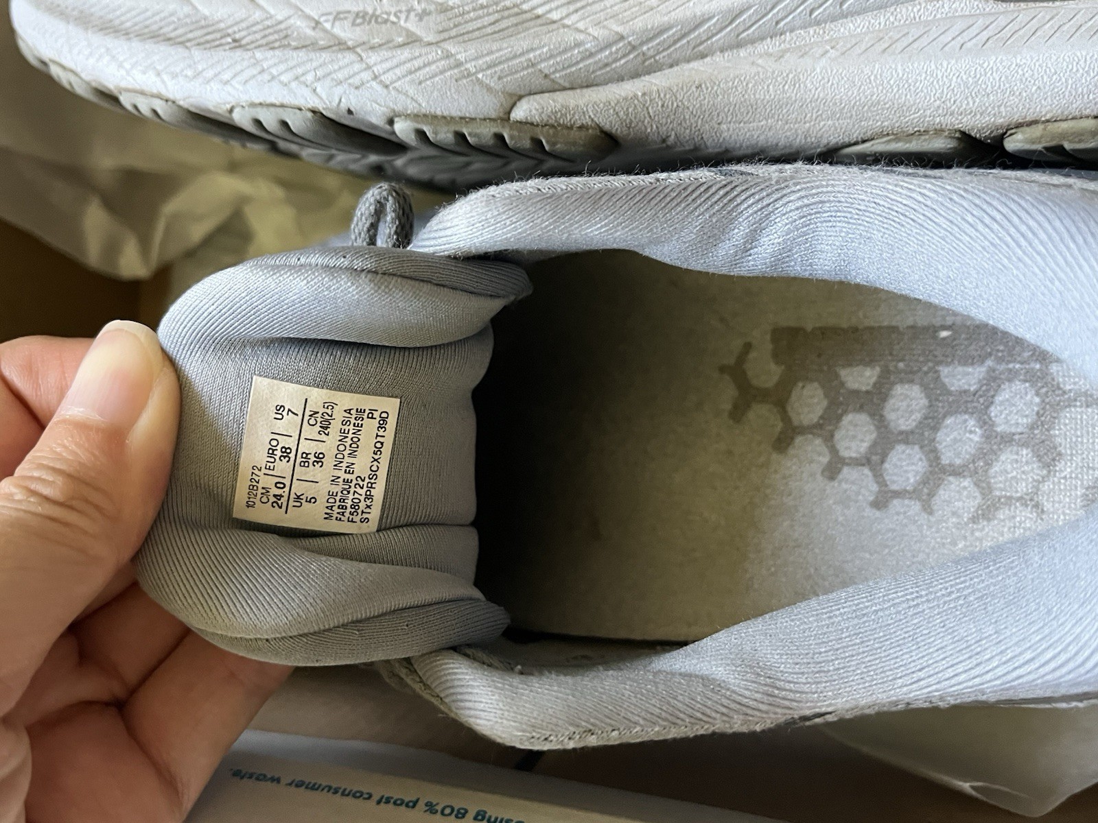 ASICS Gray/White Athletic Sneakers Low Top Lace-Up Rubber Sole 1012B272