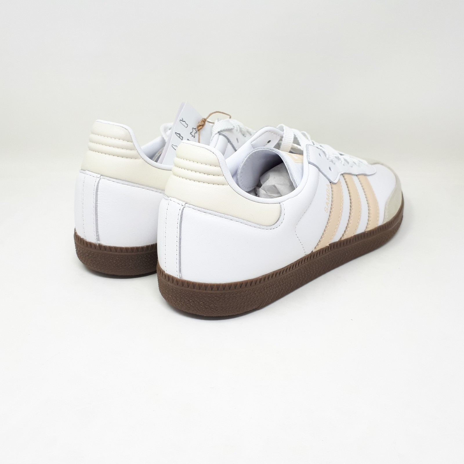 Adidas Samba OG Originals Womens Size 7.5 US White Casual Shoe Sneaker JH7300