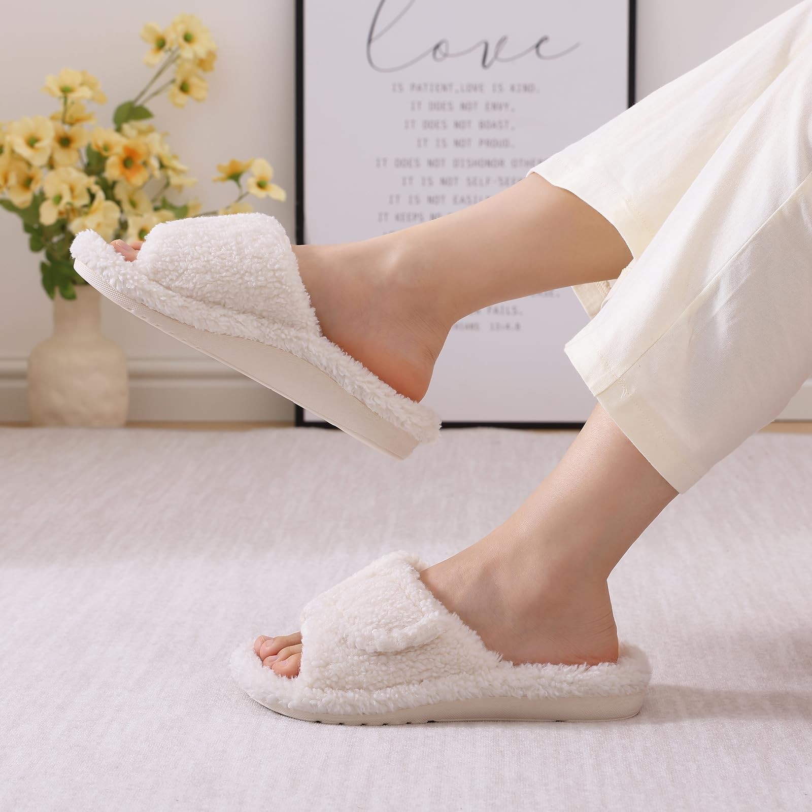 Litfun Womens Fuzzy Arch Support Slippers 5.5-6 Women/4-4.5 Men, White Nubby
