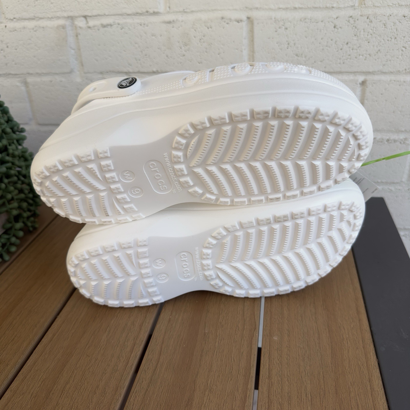 NEW – Crocs Womens Baya Platform Clog Slip On White Womens Size 9