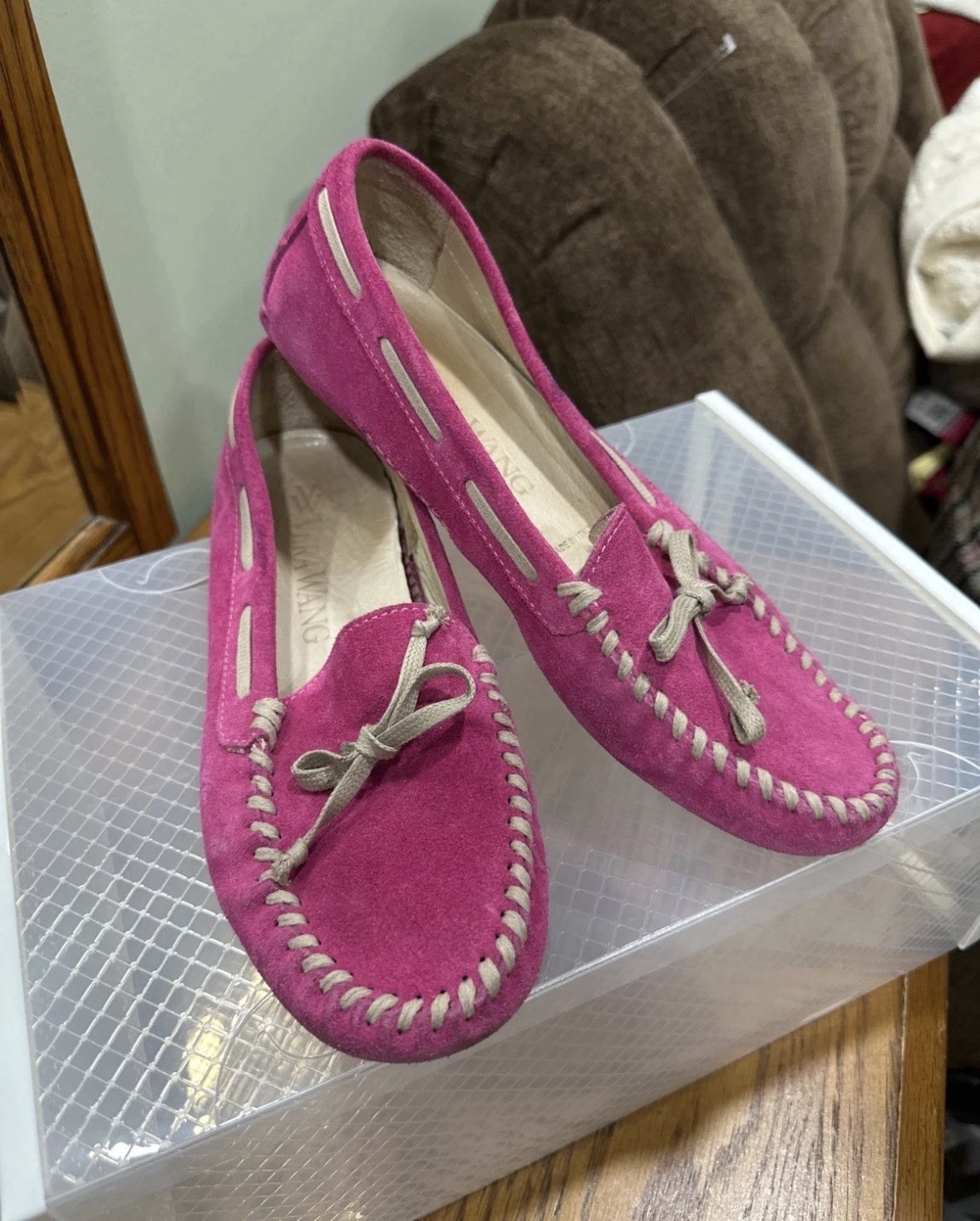 Vera Wang Fuschia Pink Shoes 8.5M Dorian Loafers No Box Great Condition