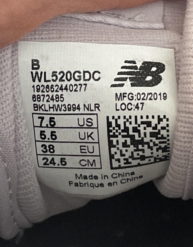 New Balance 520 Shoes Women’s Size US 7.5 Low Sneakers Light Cashmere Gold Suede