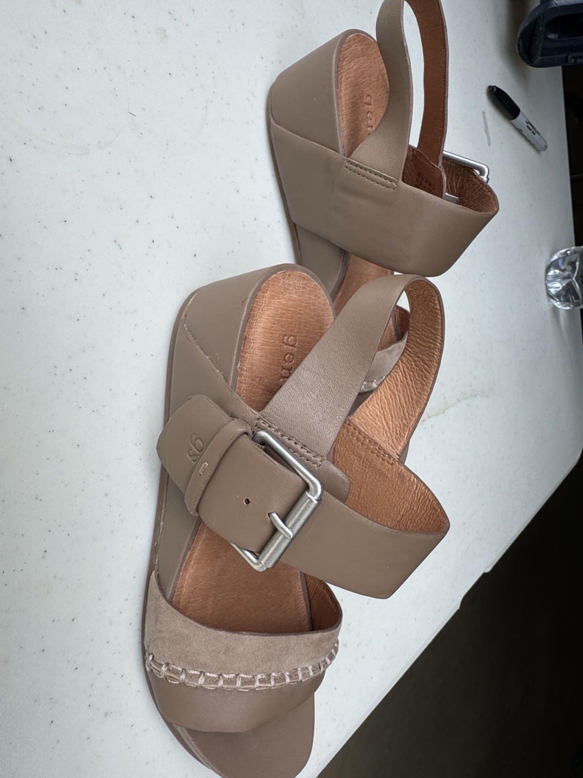Gentle Souls Taupe Leather Strappy Sandals Ankle Strap Buckle US 6 Medium