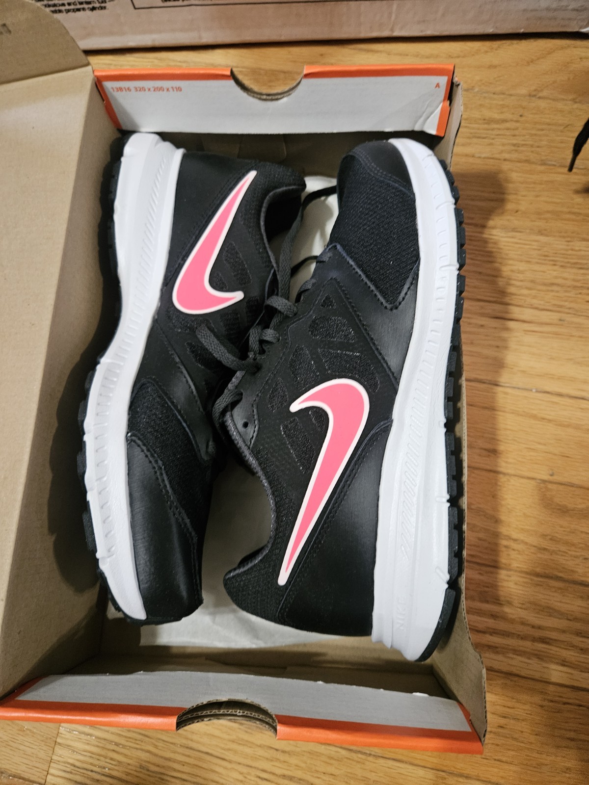 New Womens Size 11 Black Punch Nike Downshifter 6 Running Shoes