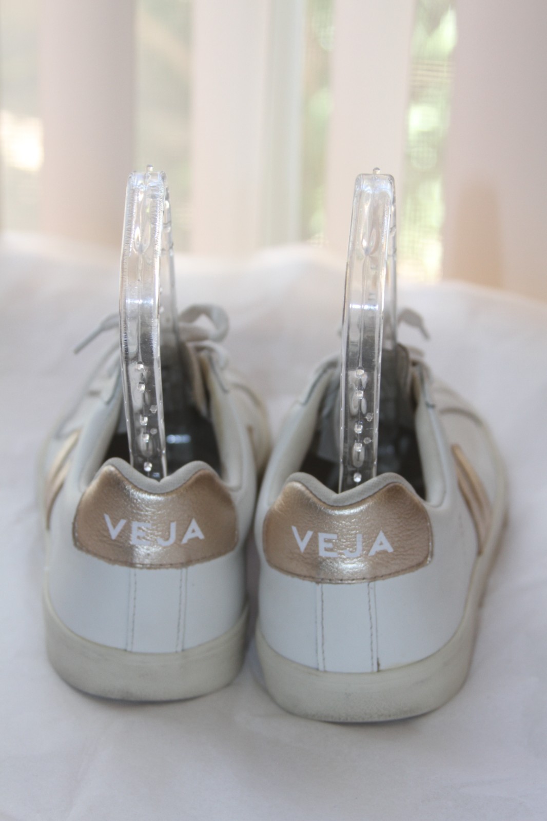 Veja T2 Esplar Leather Trainers Gold White Women’s Sneakers Sz 11