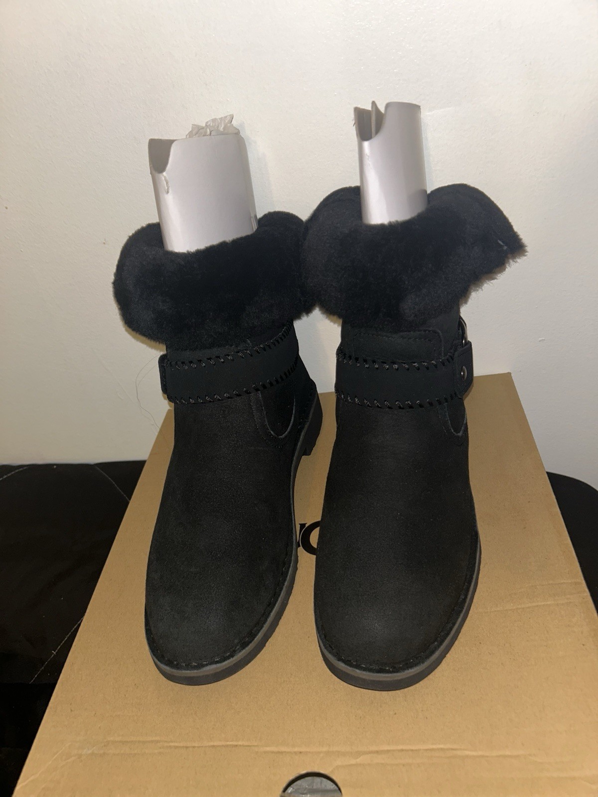UGG Cedric Women’s Black Suede Mid-Calf Boots Faux Fur Buckle US 9