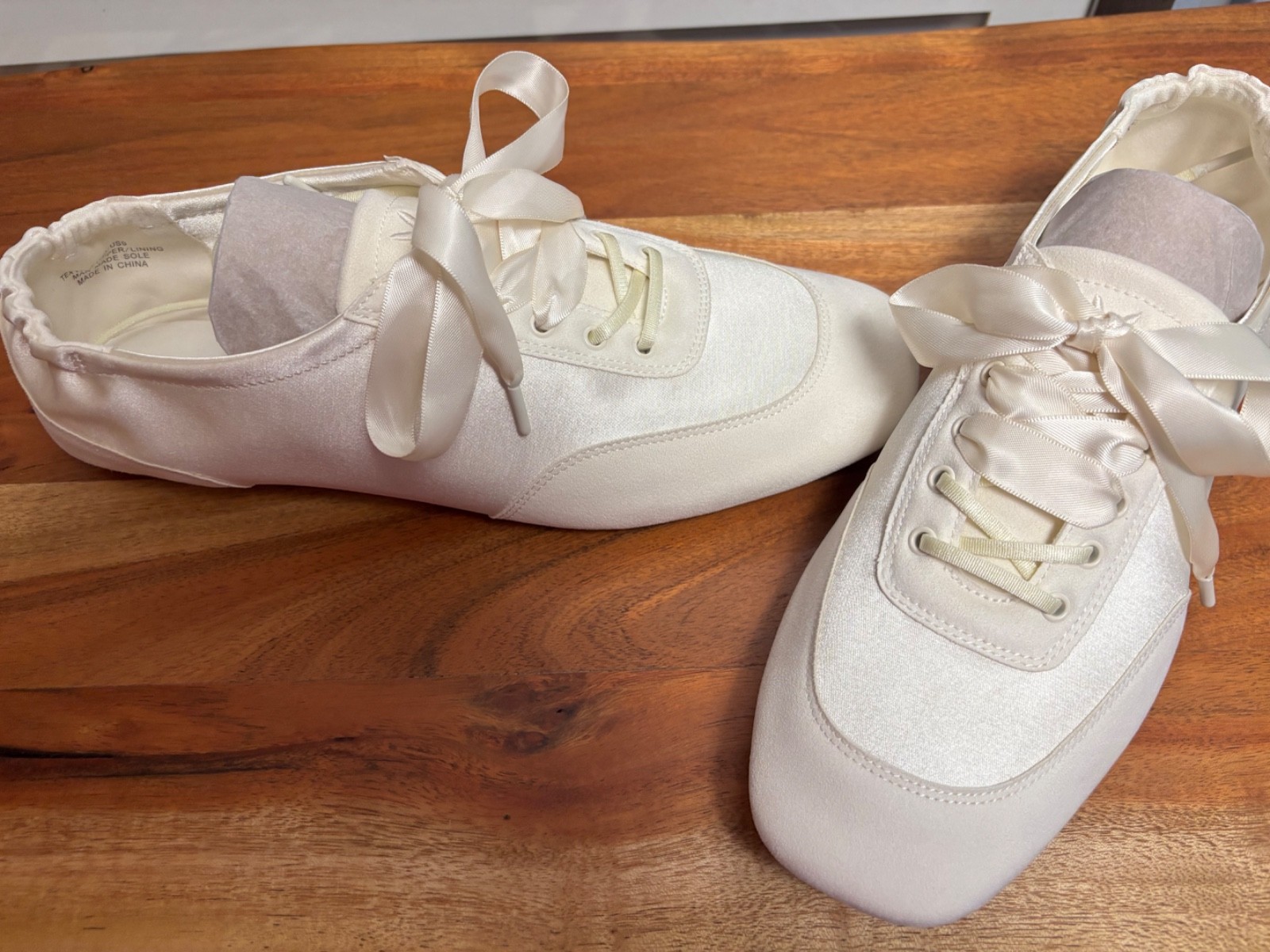 Vivaia Christina Square Toe Lace Up Satin Sneakerina – Size 40 – New