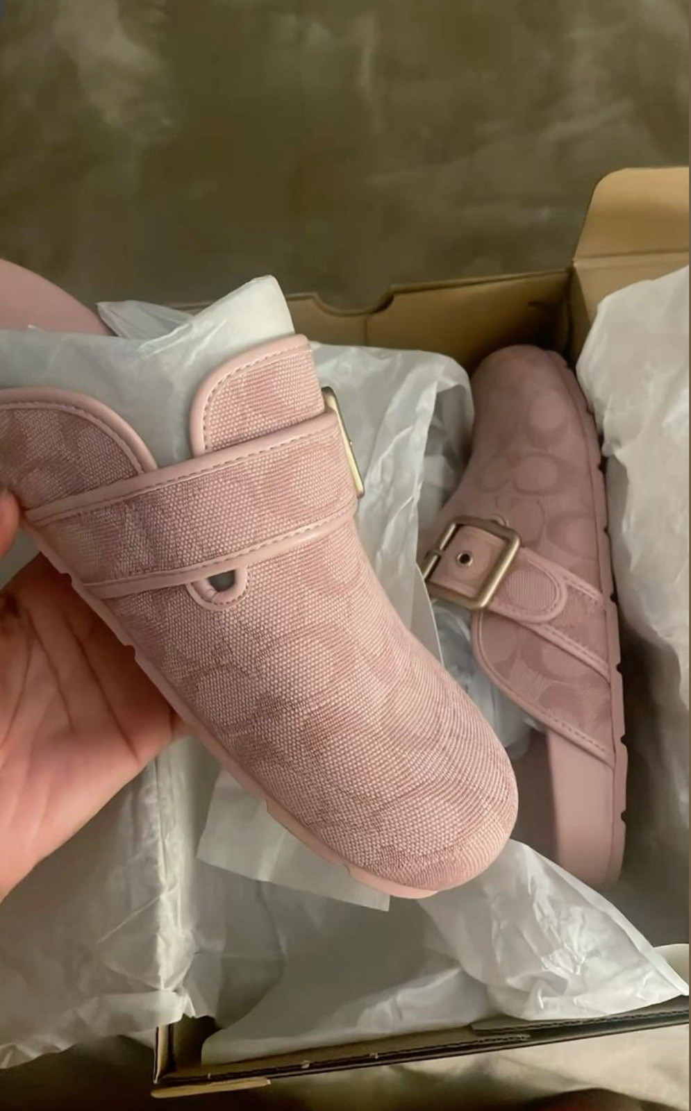 Coach Signature Pink Canvas Slip-On Flats Round Toe Leather Lined Women US 8