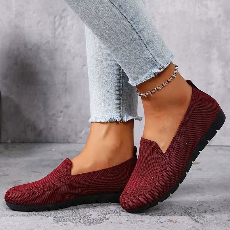 Women’s Knit Loafers Lightweight Anti Slip Flat Shoes for Daily Casual Wear.