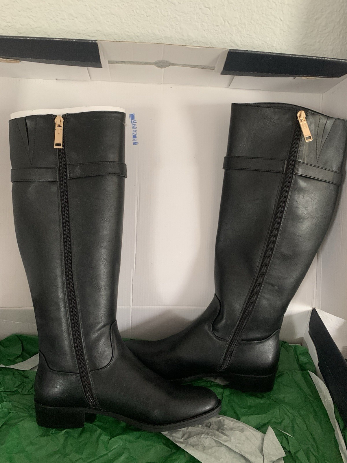 Tommy Hilfiger Women’s Boots 6.5 New