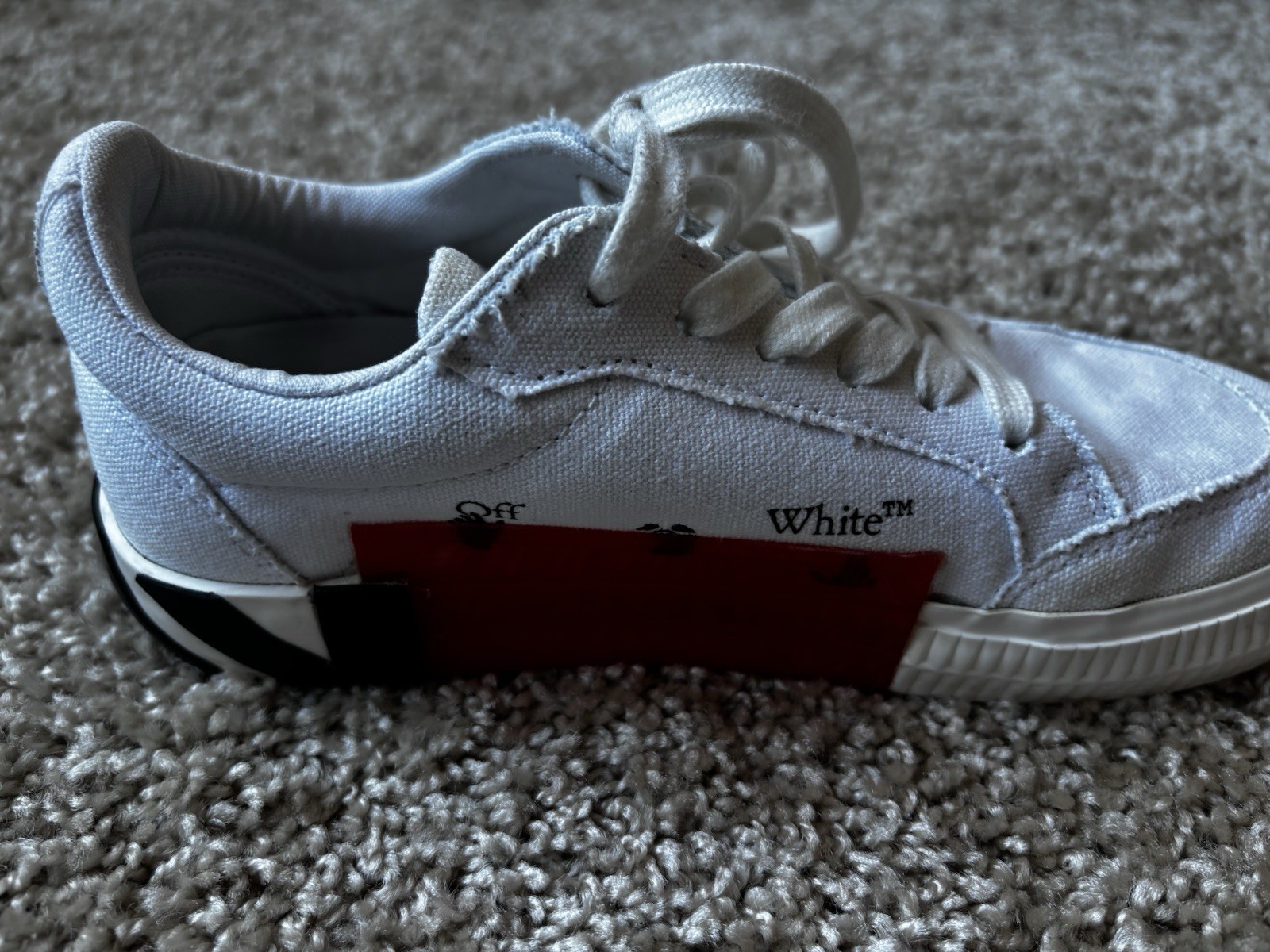 Off-White White Canvas Vulcanized Sneakers